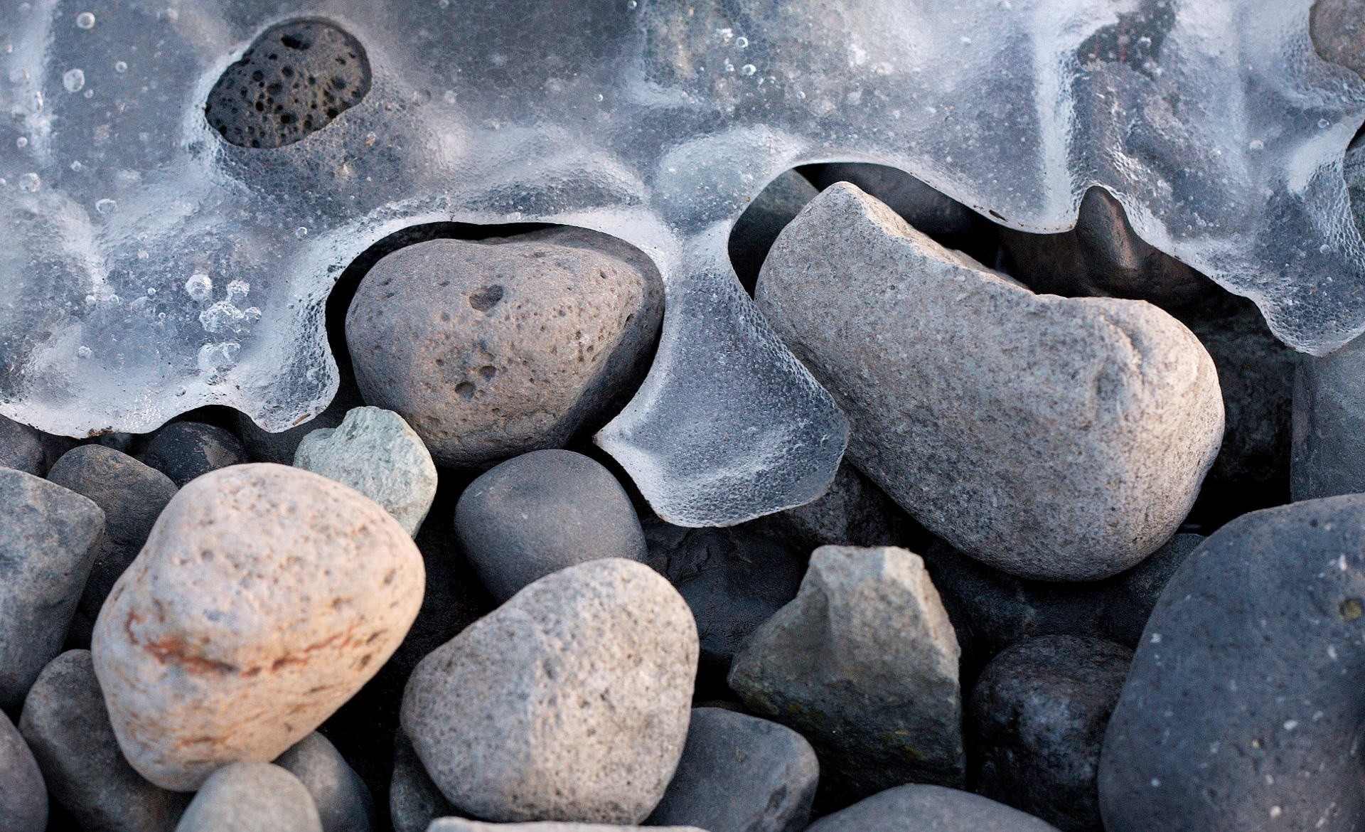 Beach Stones Wallpapers (46+ images)