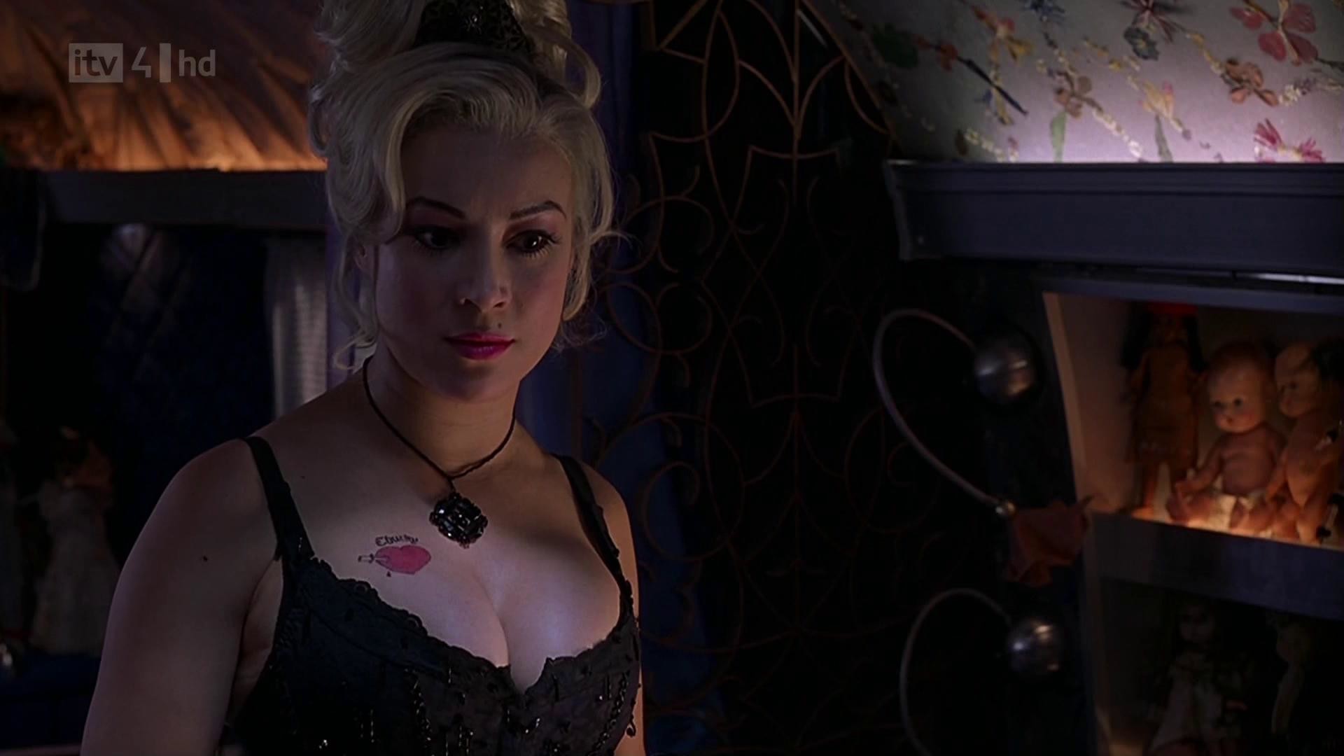 Chucky seed nudity of Jennifer Tilly