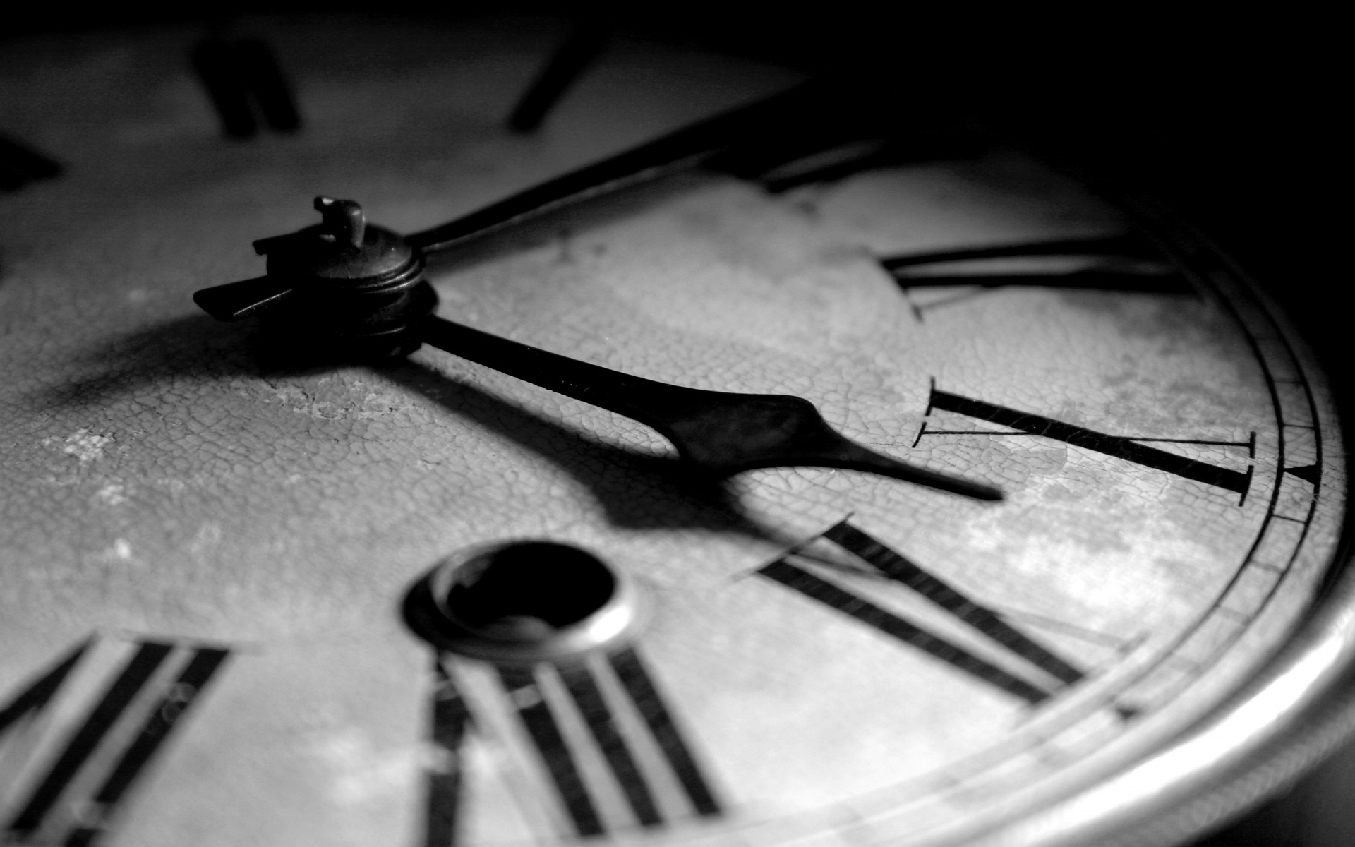 1920x1200 Old Clock Black And White HD desktop wallpaper : High Definition