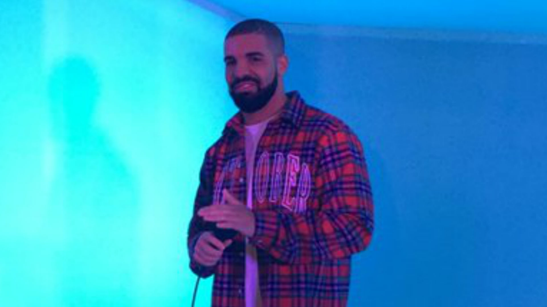 1920x1080 Raptors' Drake Night is a raging success thanks to a 'Hotline Bling' booth  | NBA | Sporting News