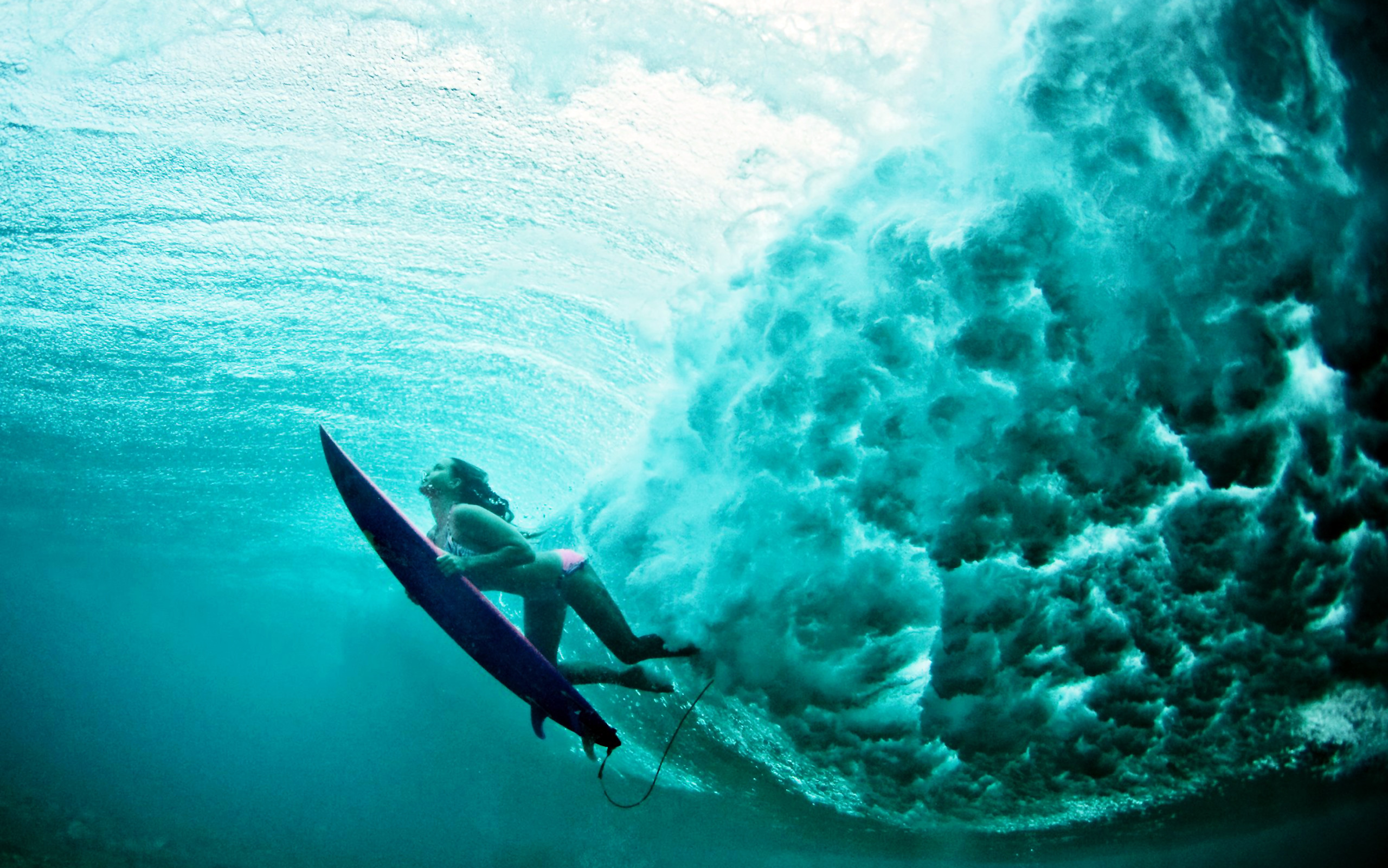 2560x1600 Underwater surf girl wallpaper