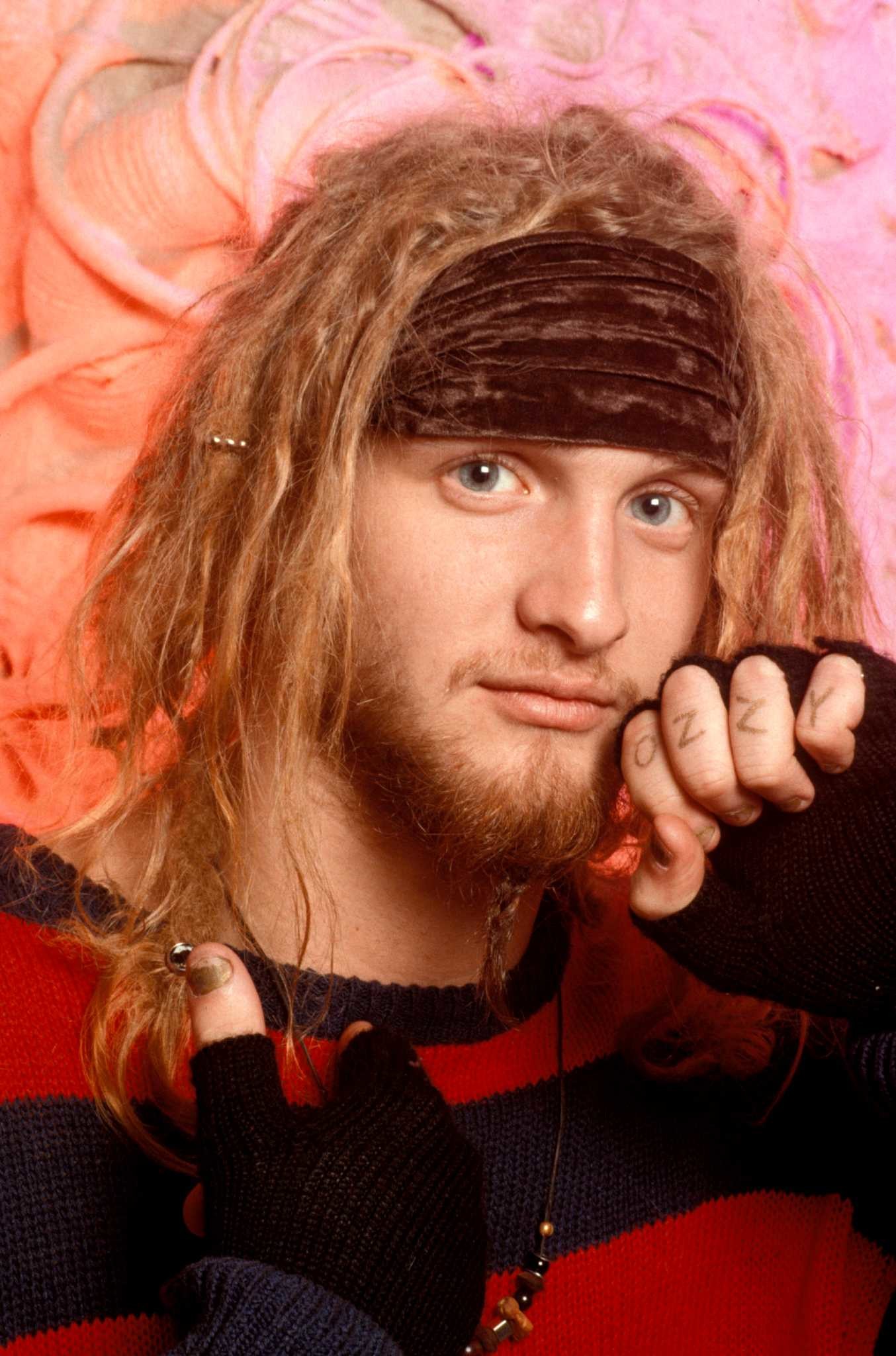 1354x2048 HD Quality Wallpaper | Collection: Music,  Layne Staley
