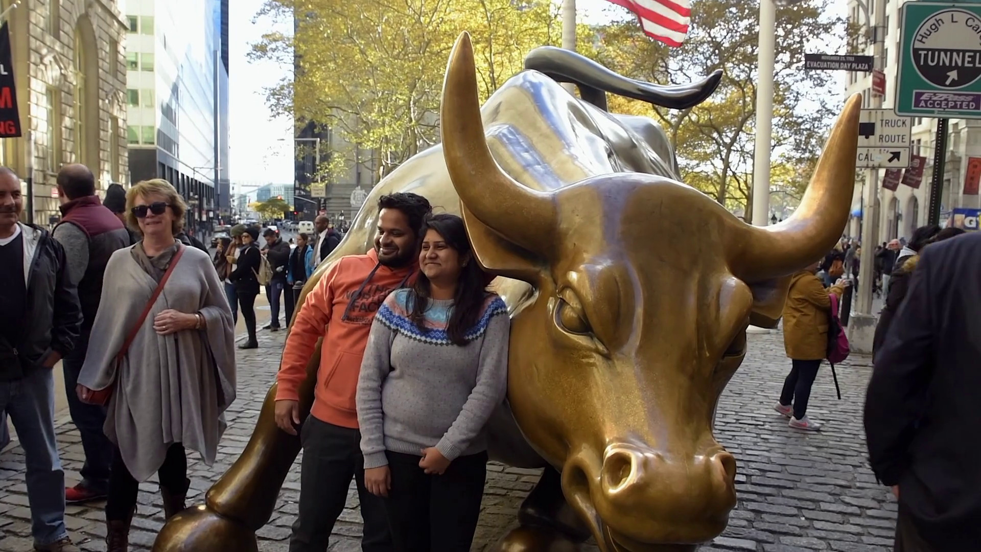 1920x1080 New York, USA-Tourists Pose With Famous Wall Street Bull Bronze Sculpture  #15, CIRCA December 2016 Stock Video Footage - VideoBlocks