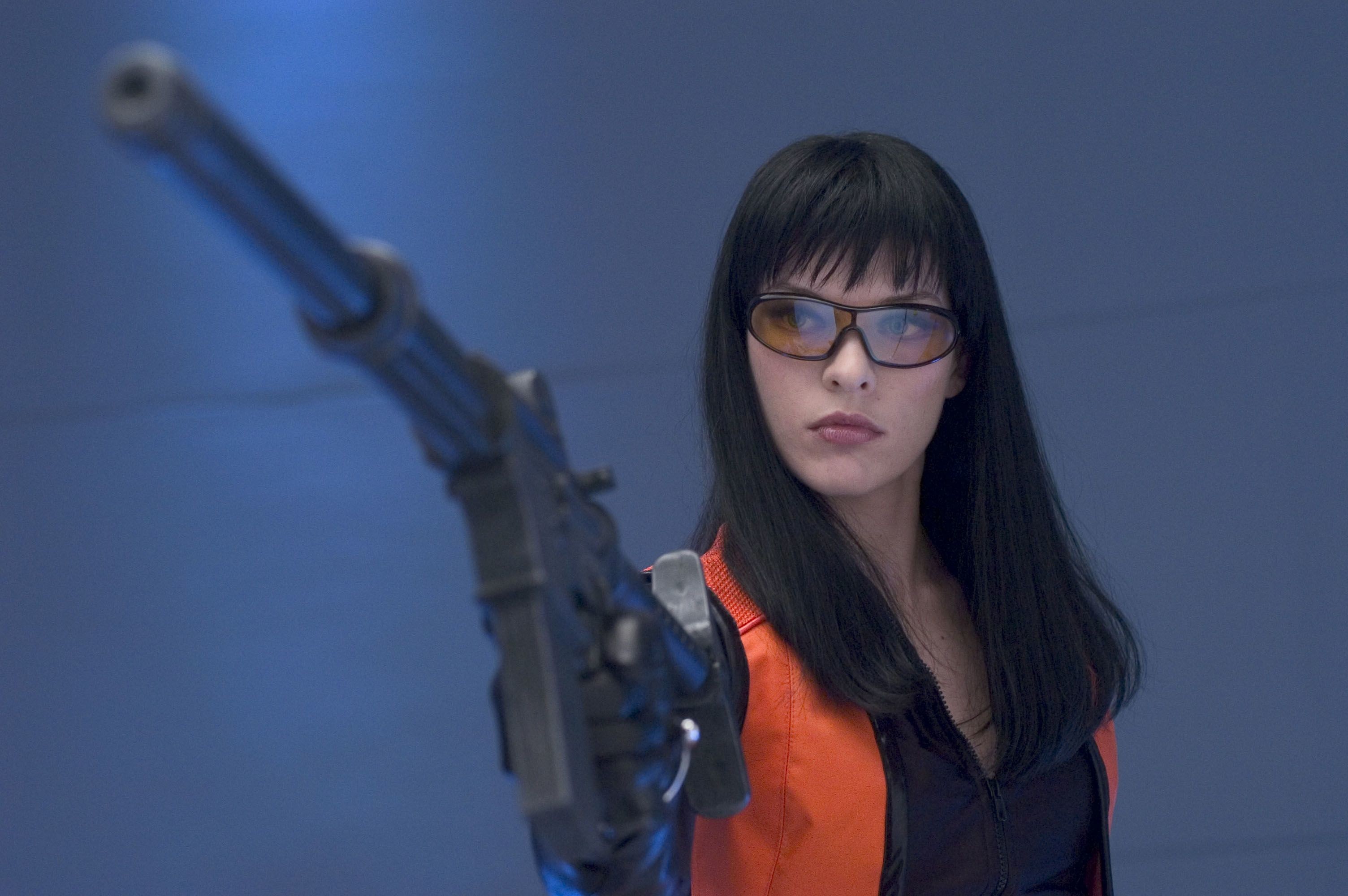 3008x2000 guns ultraviolet milla jovovich HD Wallpaper - Celebrity & Actress .