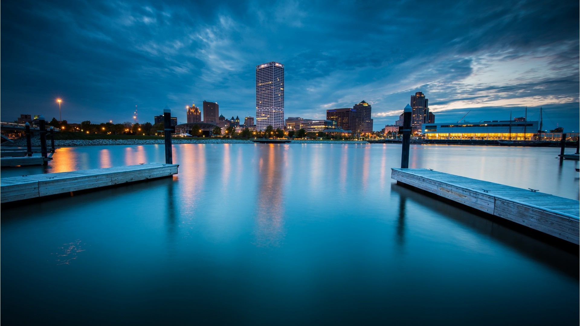 1920x1080 Find out: Milwaukee City Night wallpaper on http://hdpicorner.com/