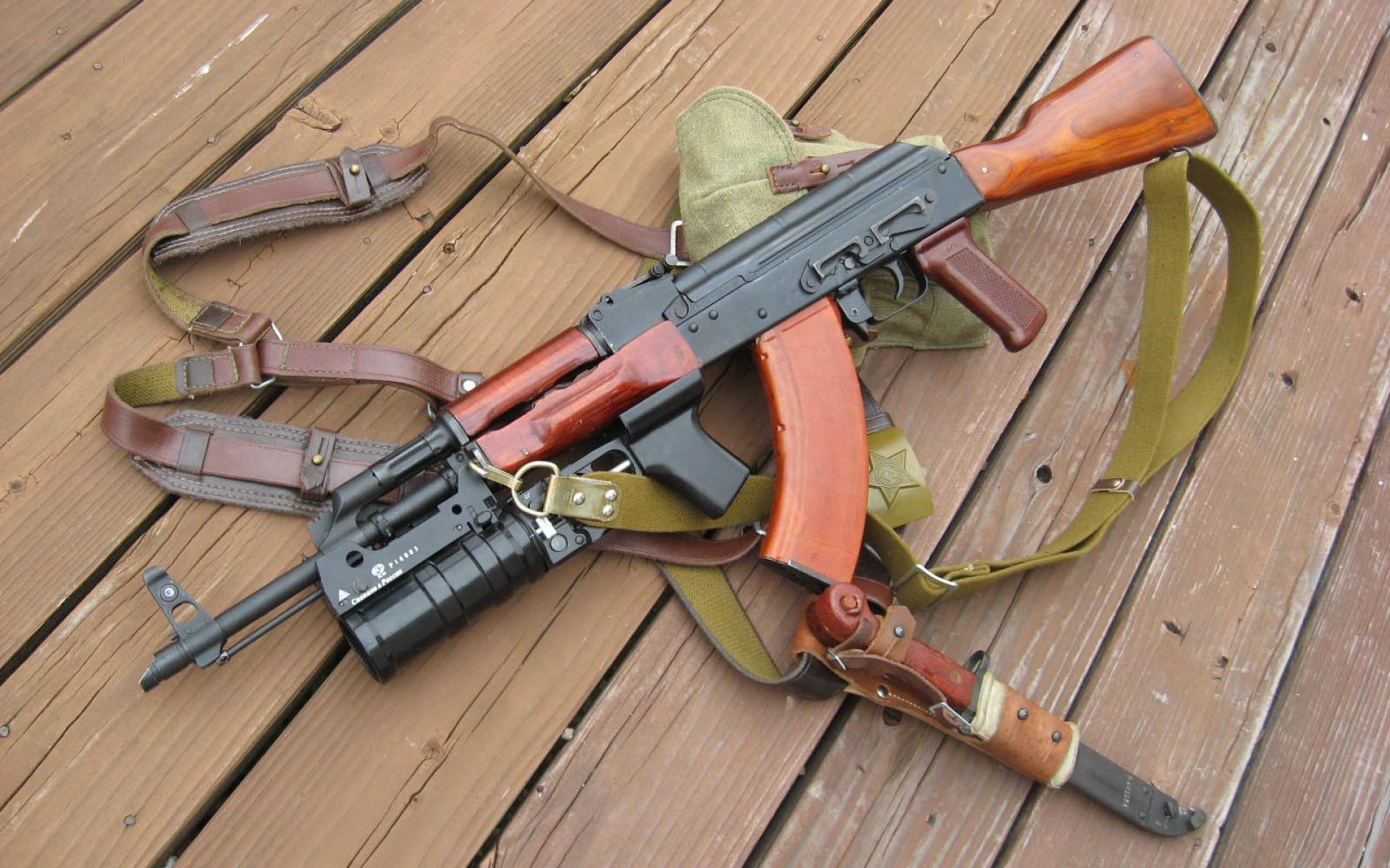 1920x1200 AK 47 Gun