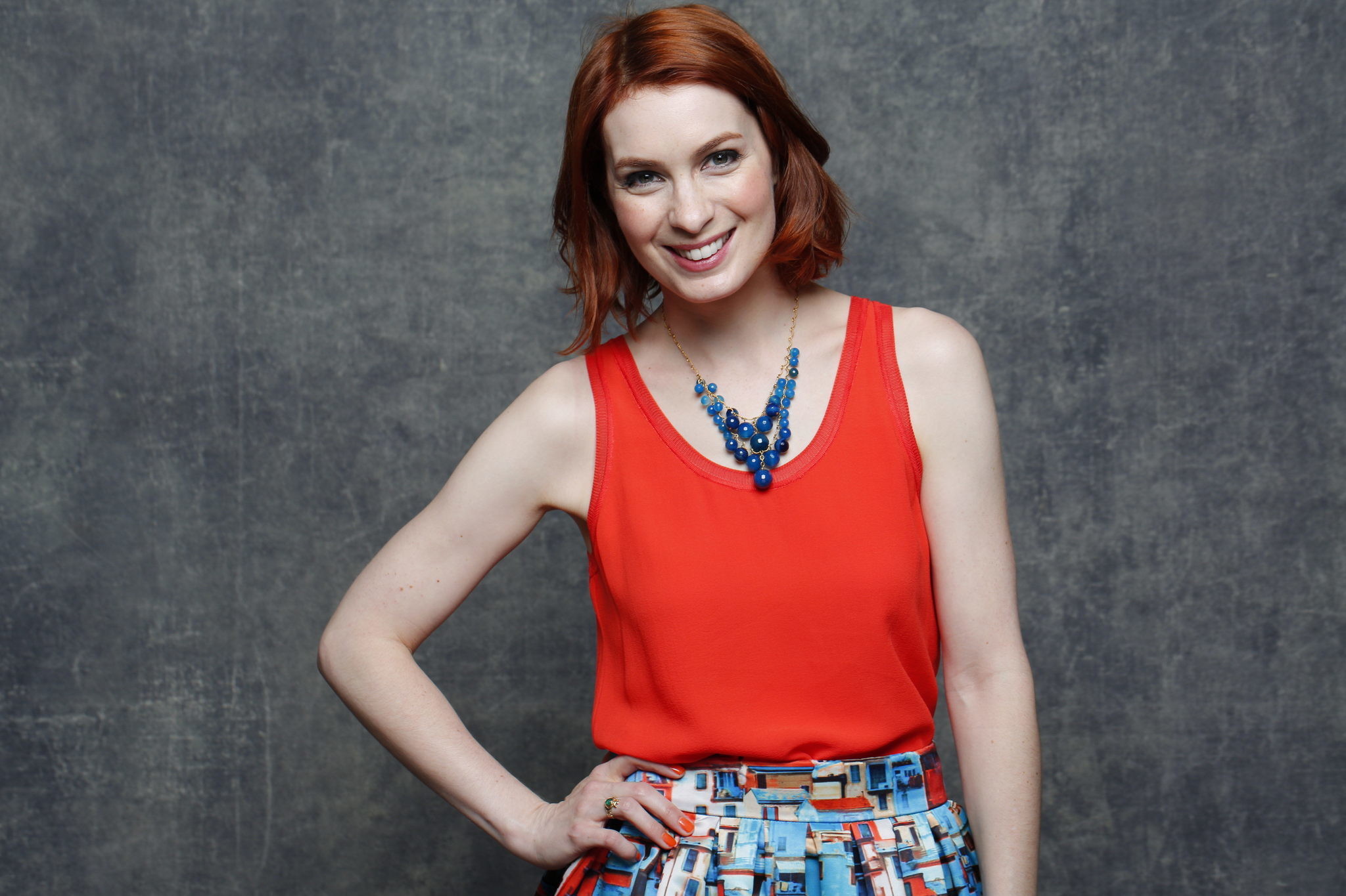 2048x1365 Felicia Day lets the world know that 'You're Never Weird on the Internet  (Almost)' - LA Times