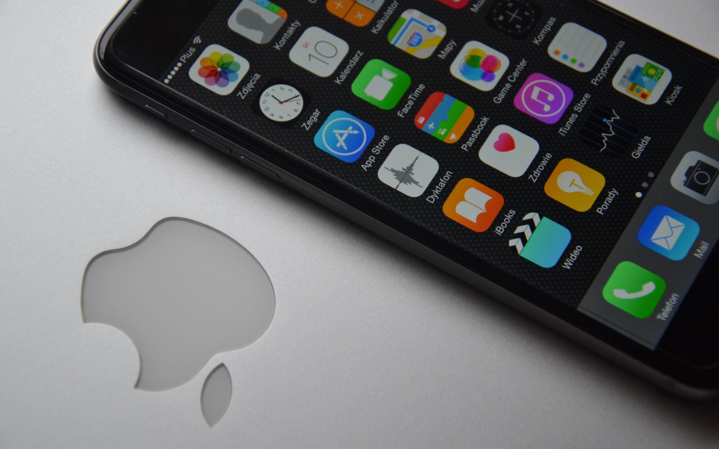 2880x1800 Wallpaper Weekends: iPhone 6 and 6 Plus Wallpapers for Your Mac (Wait,  What?)
