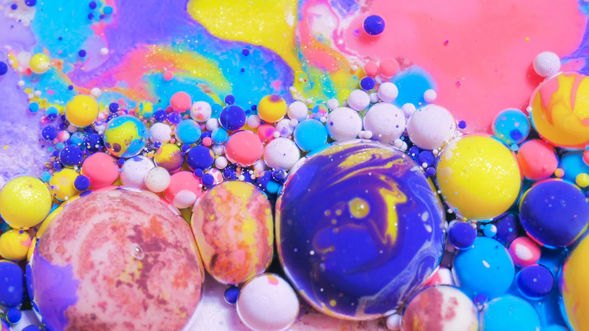 1920x1080 Colorful Bubbles Texture Bubble Bursting 4K Vibrant Wallpaper Artistic  Concept Dissolving In Water Art Design Moving Liquid Color Oil Surface  Chemical ...