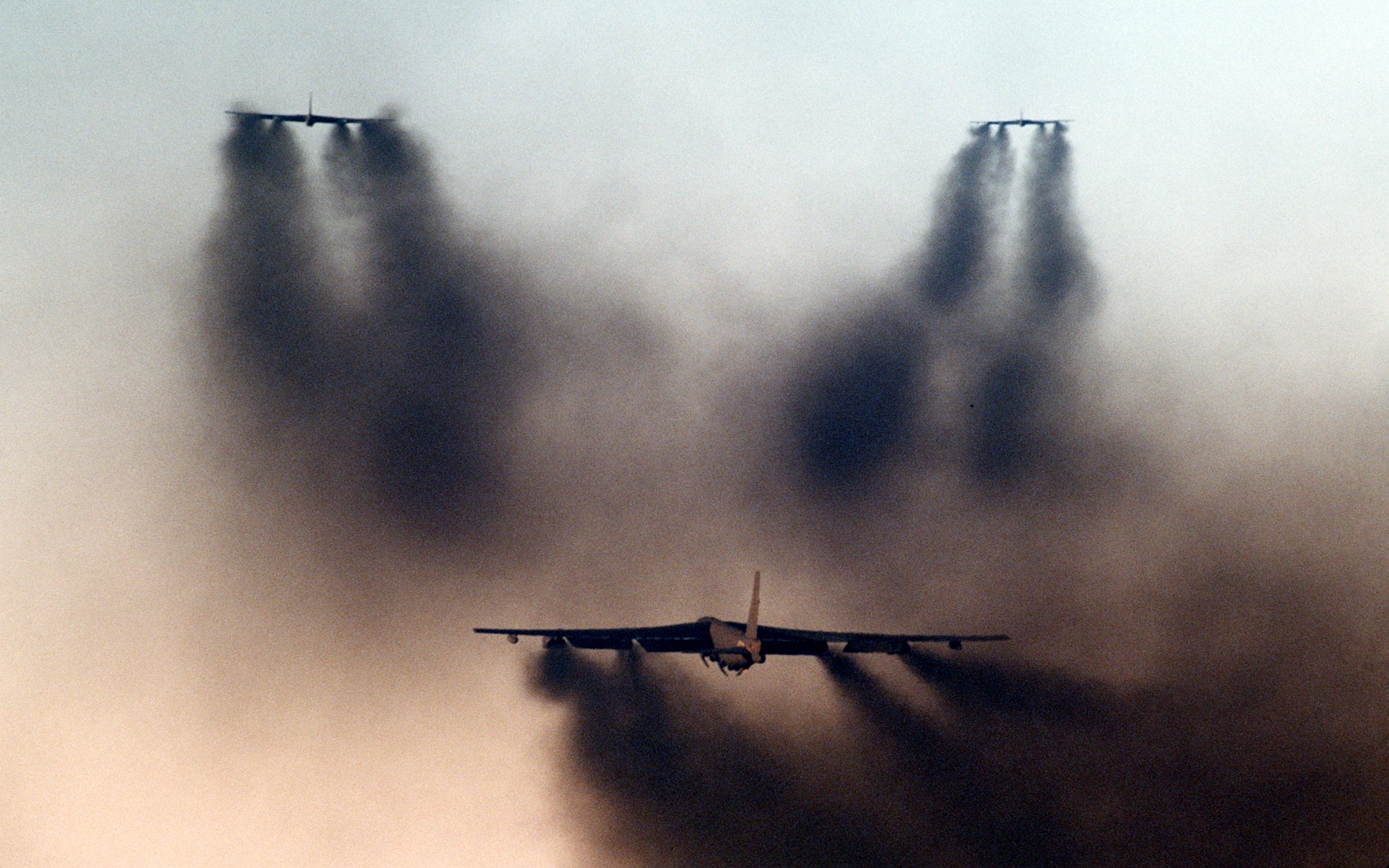 2850x1781 Military - Boeing B-52 Stratofortress Wallpaper