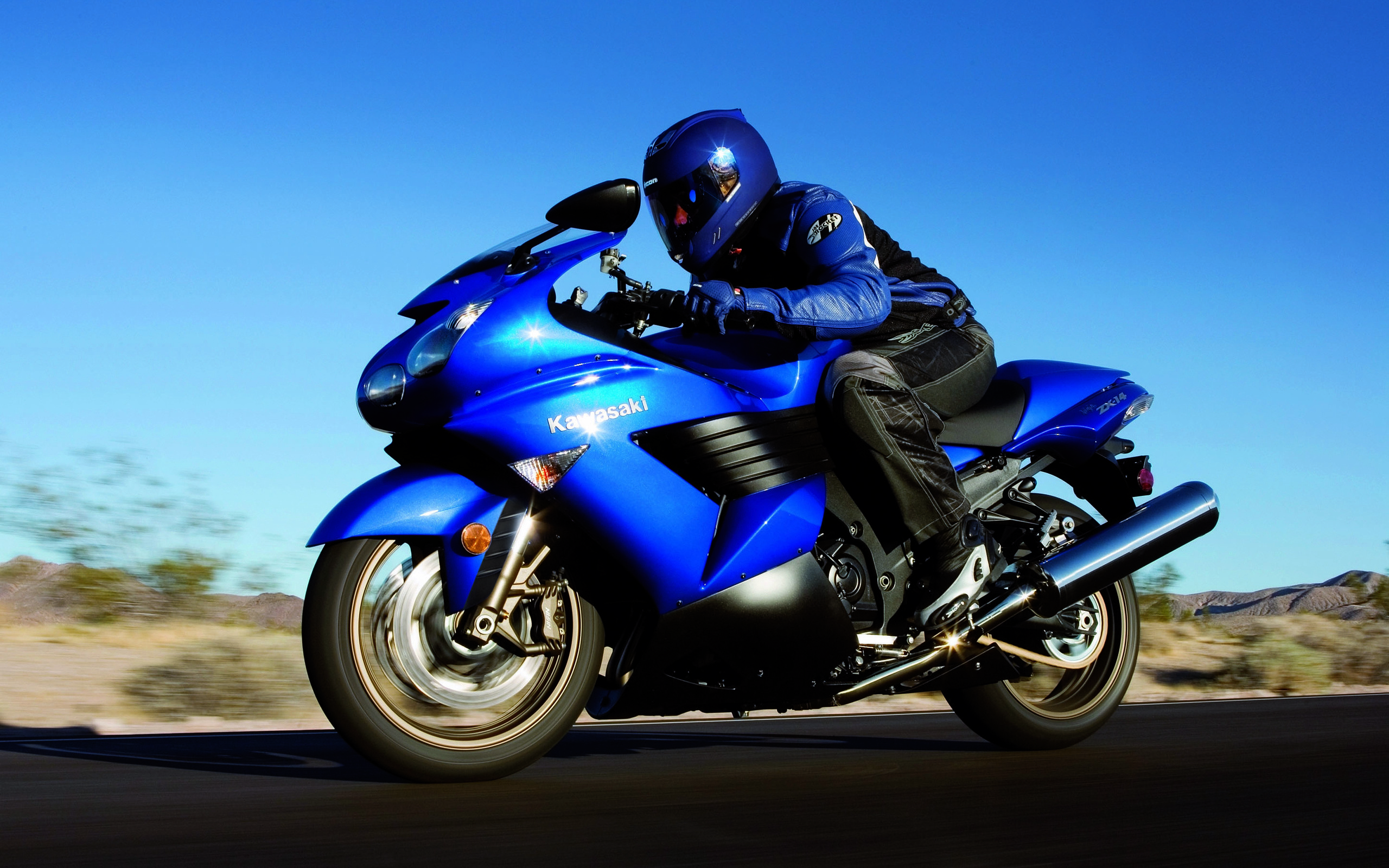 2560x1600 Kawasaki, bake, blue, kawasaki, motorcycle. Open wallpaper