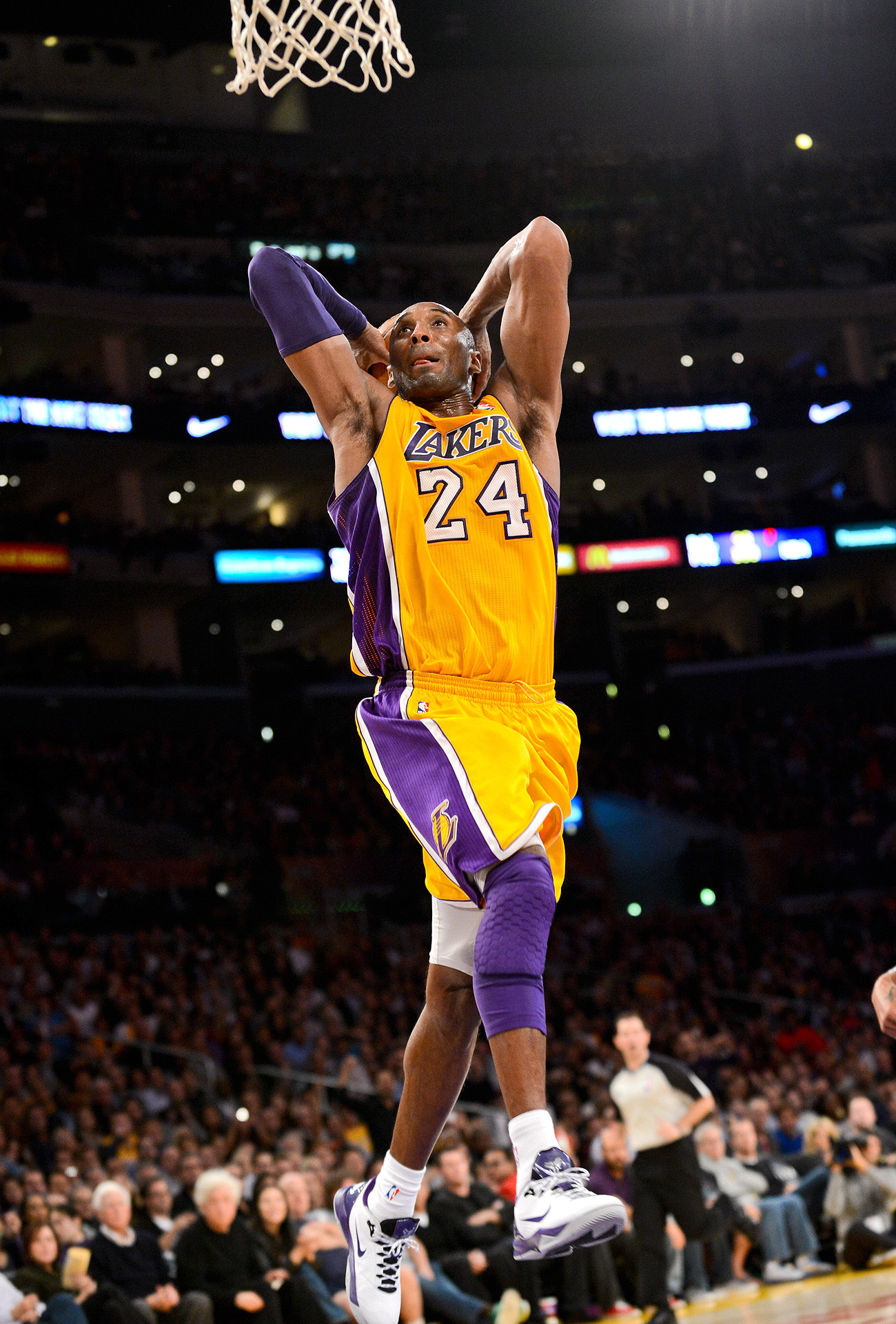 1300x1920 Kobe Bryant Dunk Images | Crazy Gallery