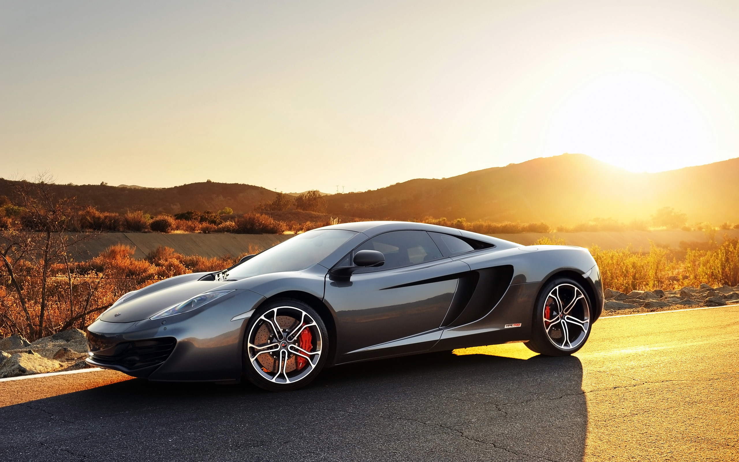 2560x1600 2013 McLaren MP4 12C HPE700 By Hennessey