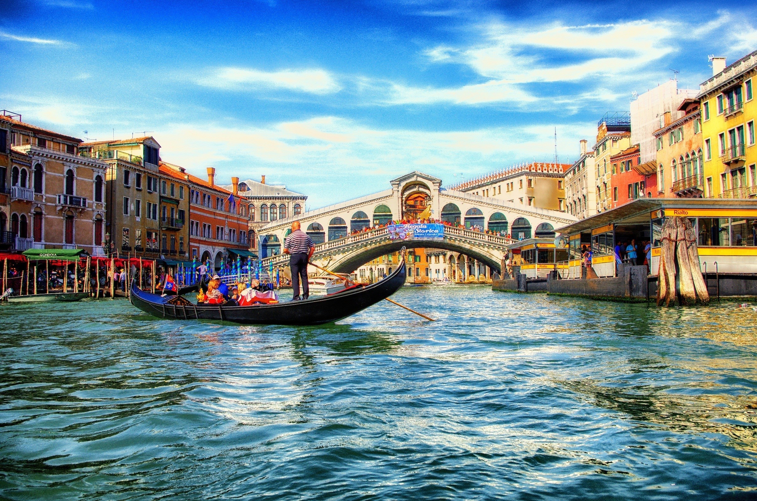 2464x1632 Rialto Beautiful Arch Bridge in Venice City Italy Wallpaper | HD Wallpapers
