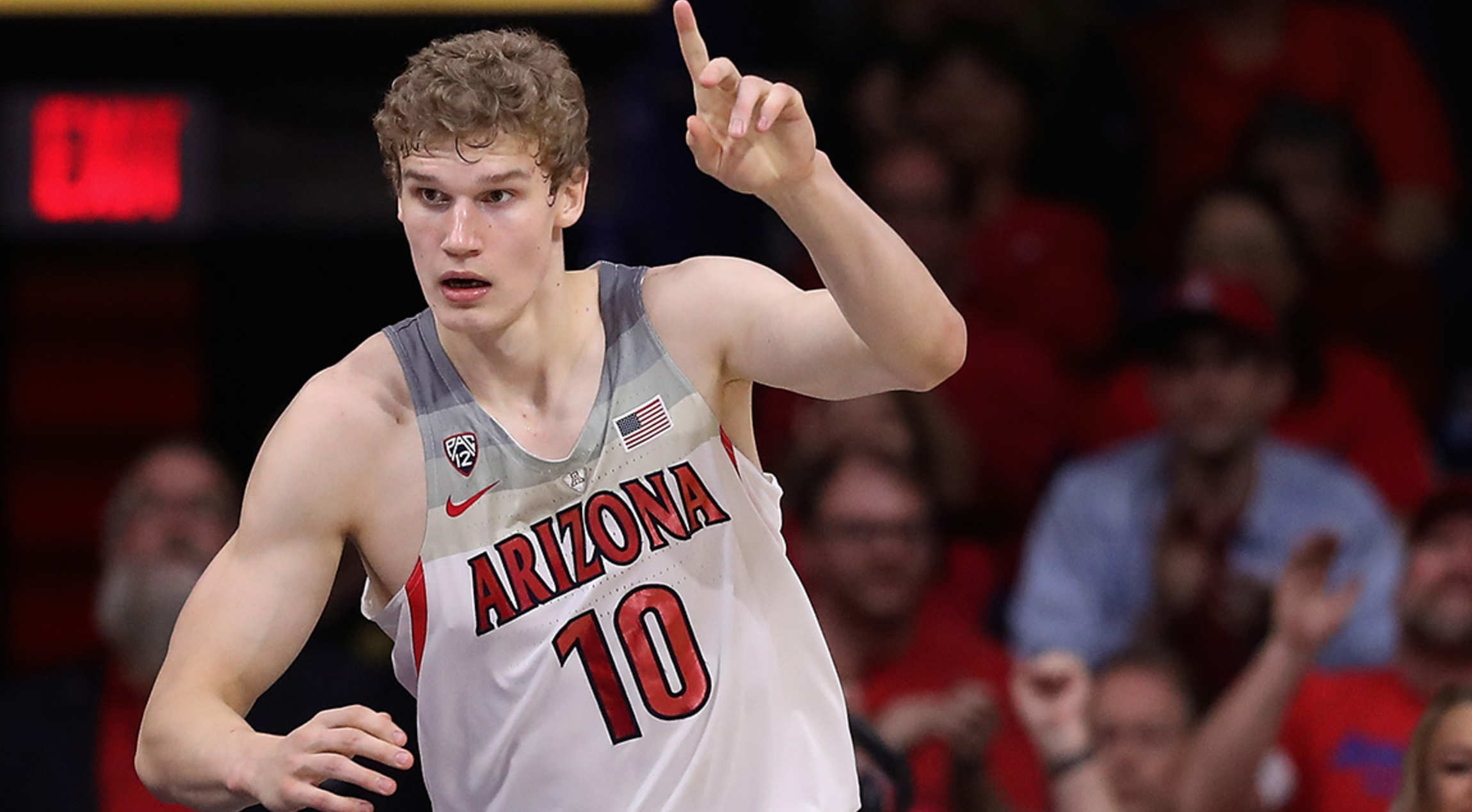 2300x1270 Living up to his namesake, Lauri Markkanen is a true marksman, shooting a  sizzling 42.3% from three in his one season at the University of Arizona.