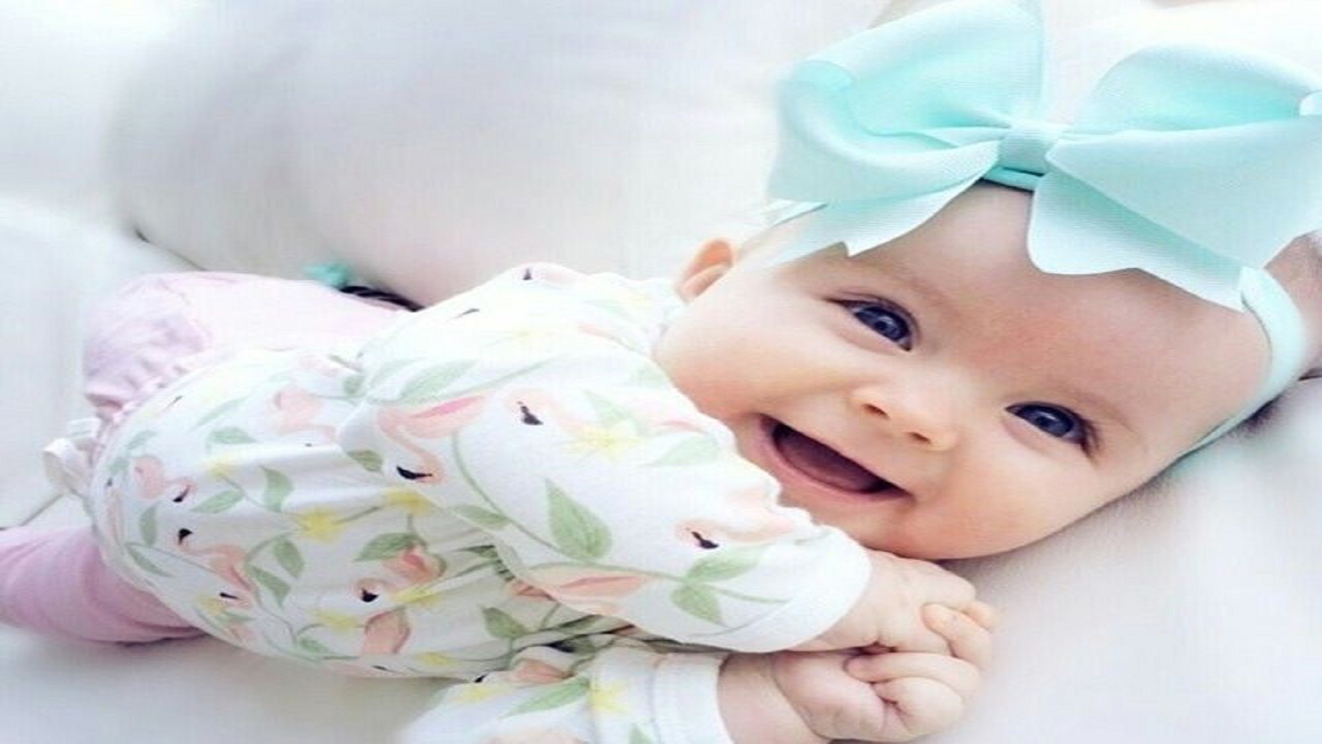 1920x1080 Sweet-smile-cute-baby-hd-wallpaper-free