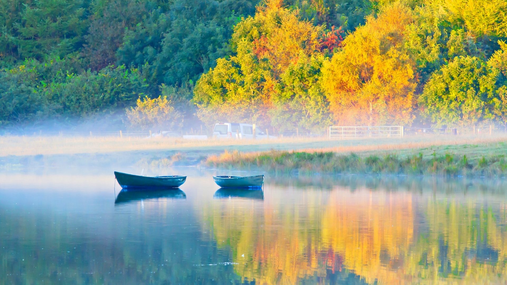 1920x1080 Lakes - Autumn Peaceful Lake Tree Early Morning Misty Boat Fog Landscape  Mist Colors Splendor Leaves