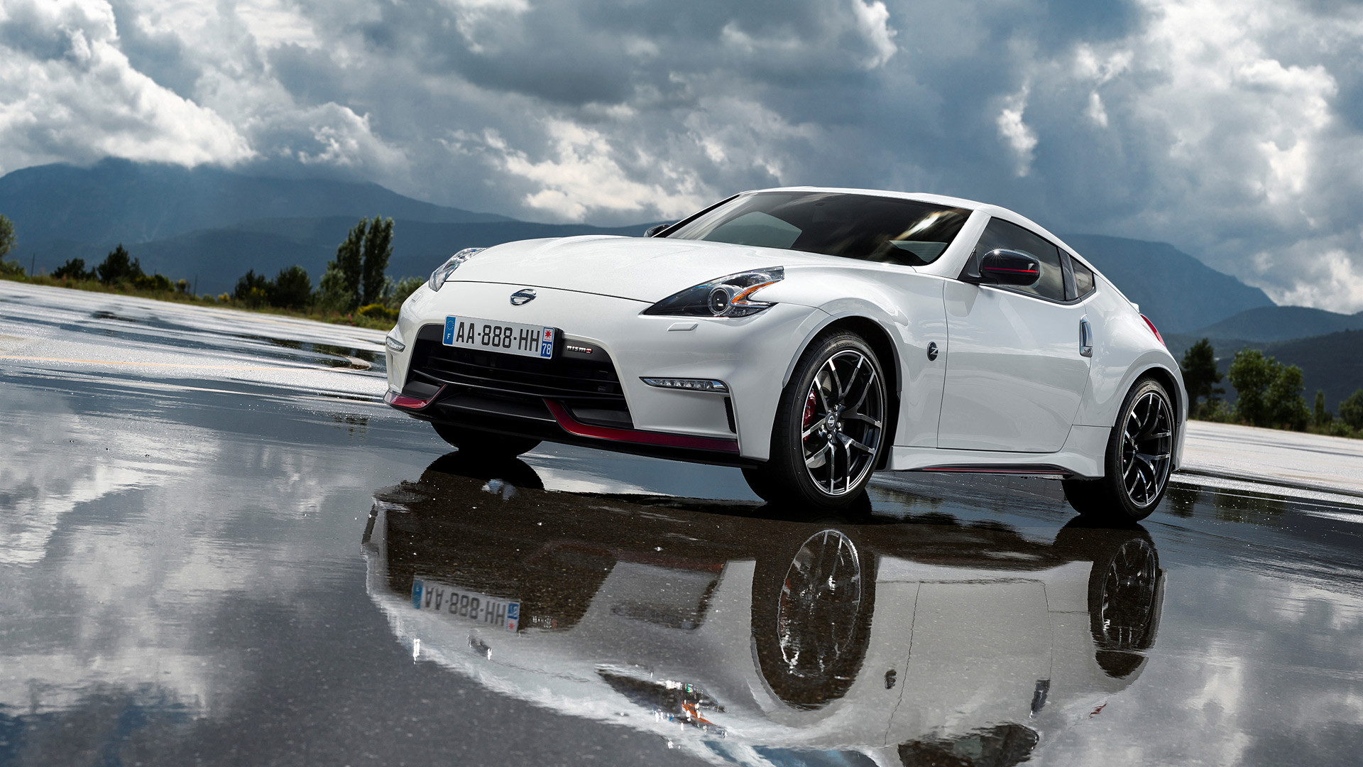 1920x1080 2015 Nissan 370Z Nismo picture.