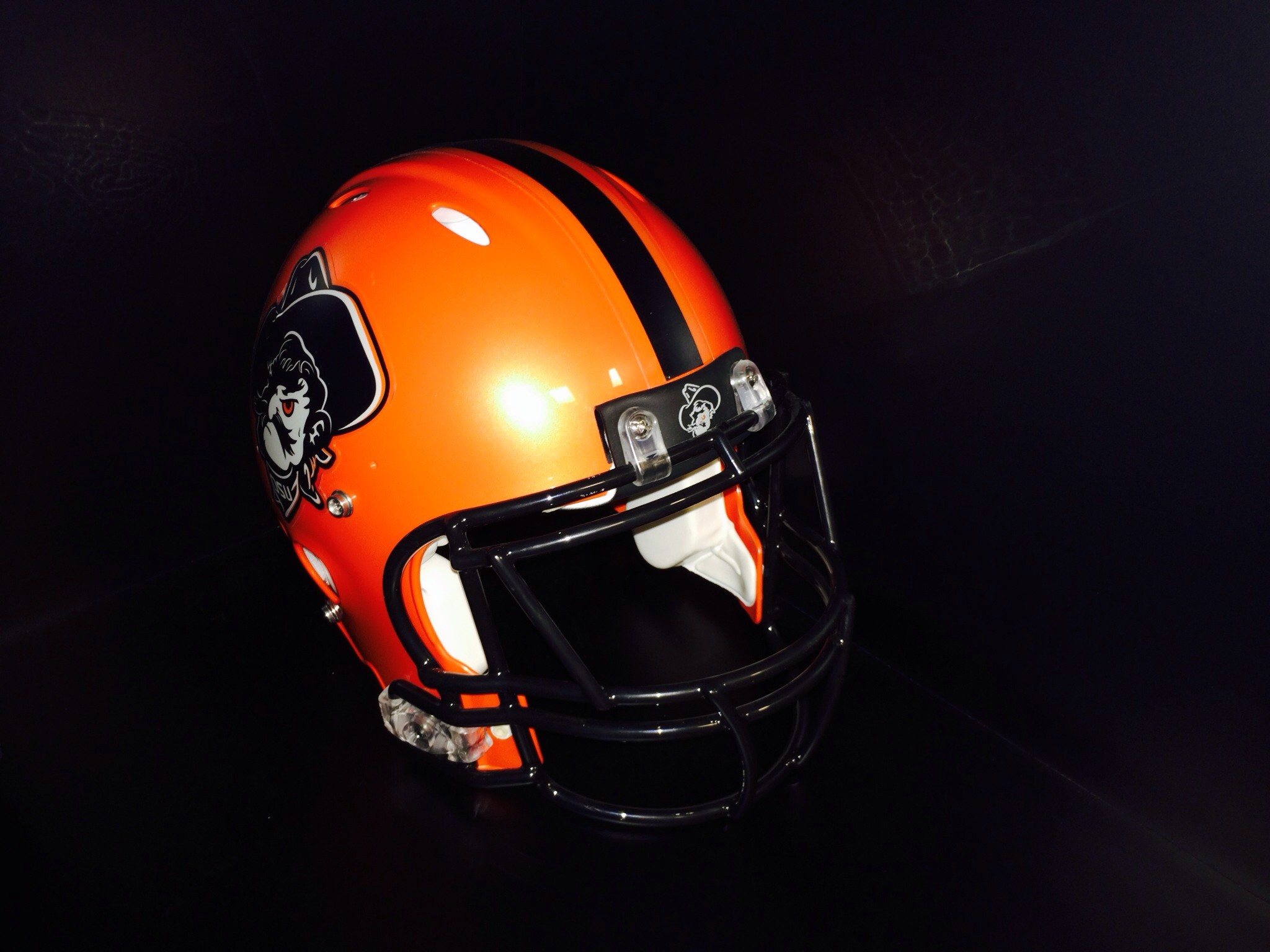 2048x1536 Incredible Oklahoma State Concept Helmets & Teasers - Cowboys Ride For Free