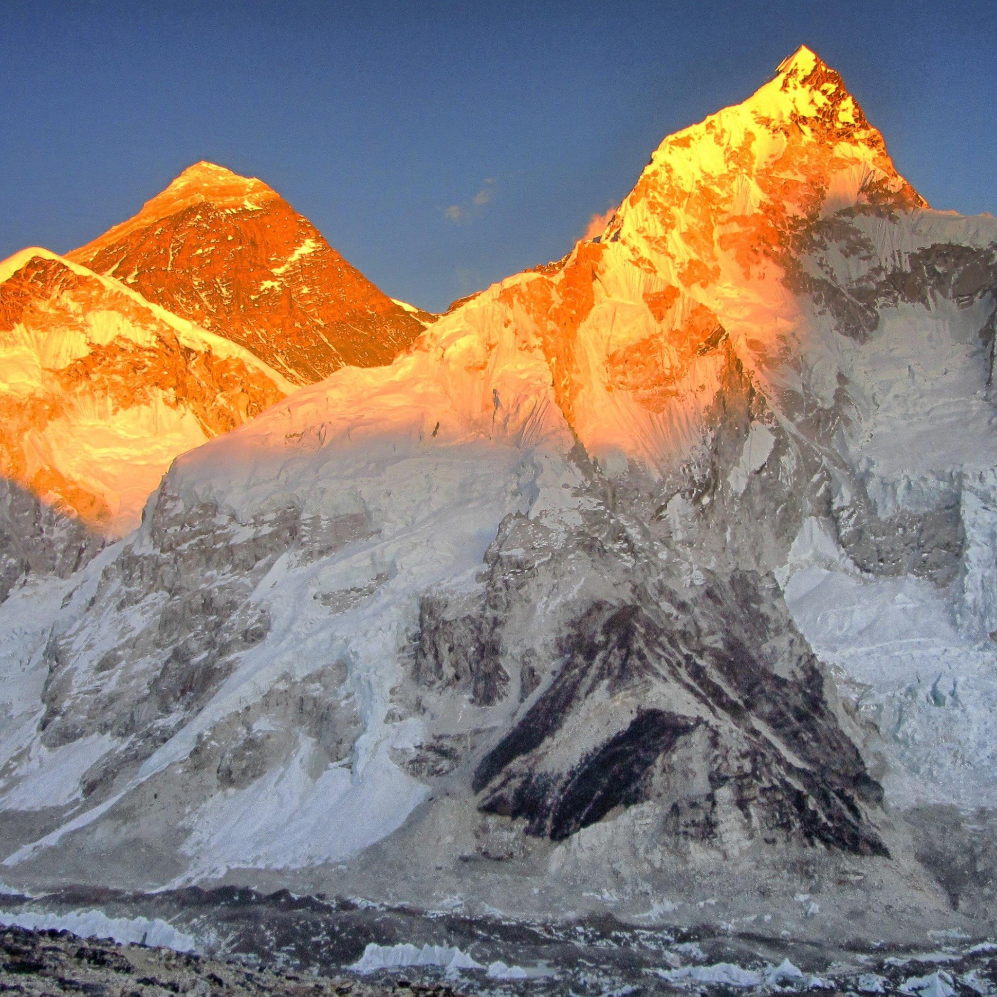 2048x2048 Mount Everest Sunset 4k