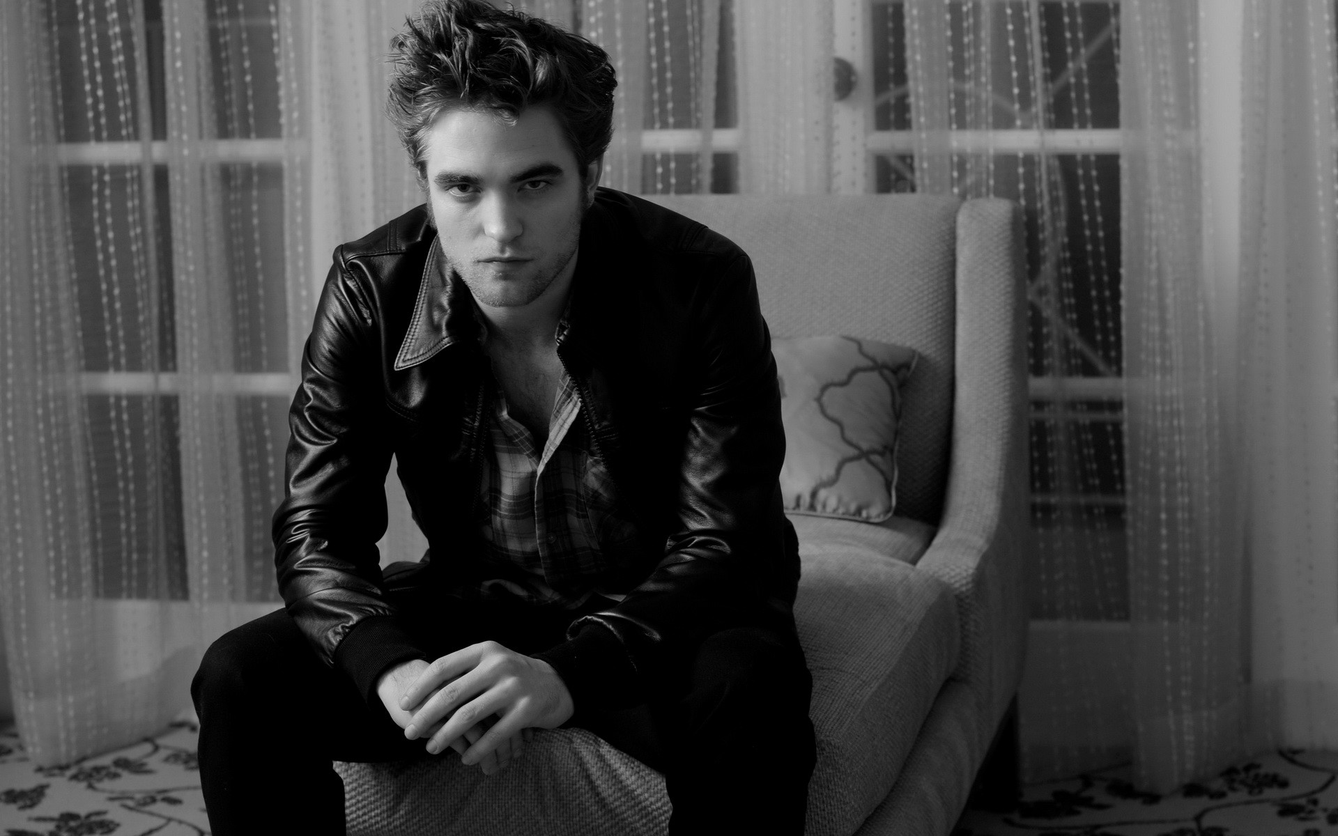 1920x1200 Wide Robert Pattinson Black and White wallpapers and stock photos