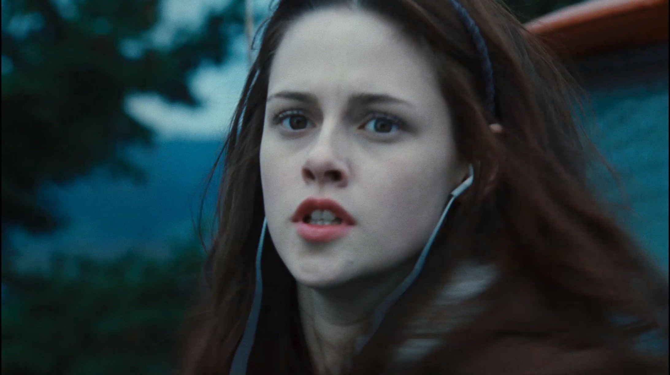 2185x1224 HD Wallpaper and background photos of Bella Twilight trailer 3 HQ for fans  of Bella Swan images.