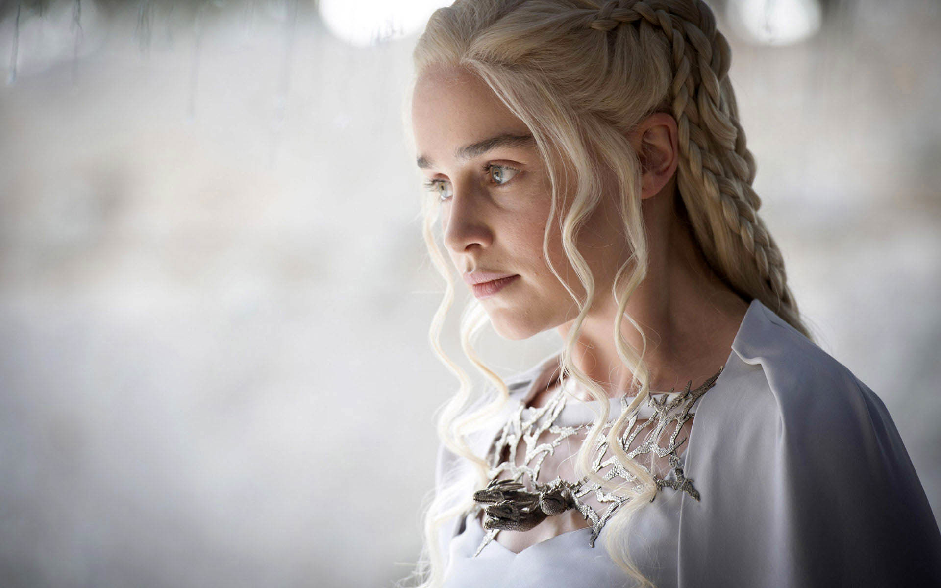 1920x1200 Emilia Clarke as Daenerys Targaryen - Game of Thrones  wallpaper