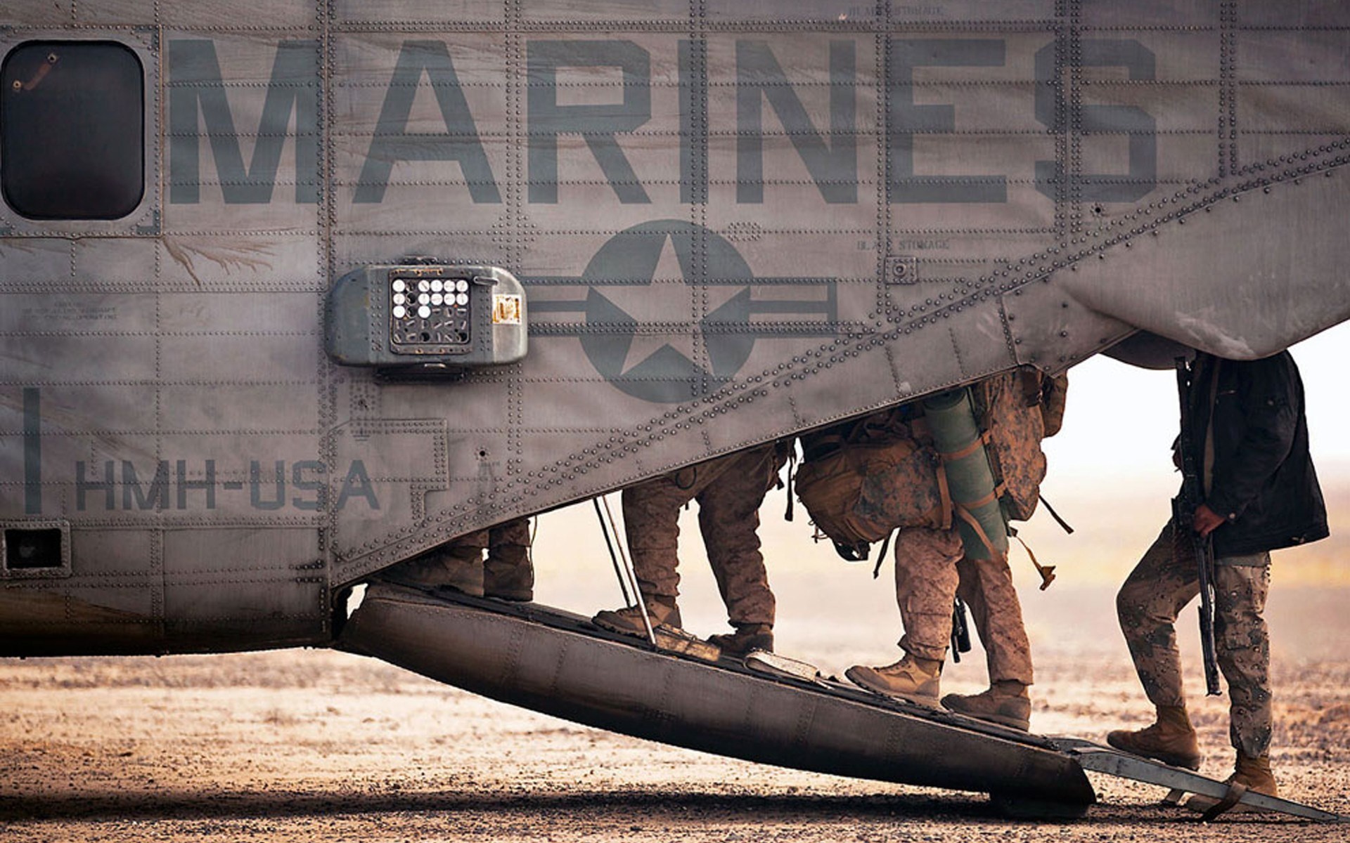 1920x1200 U.S. Marines Photo #6969782