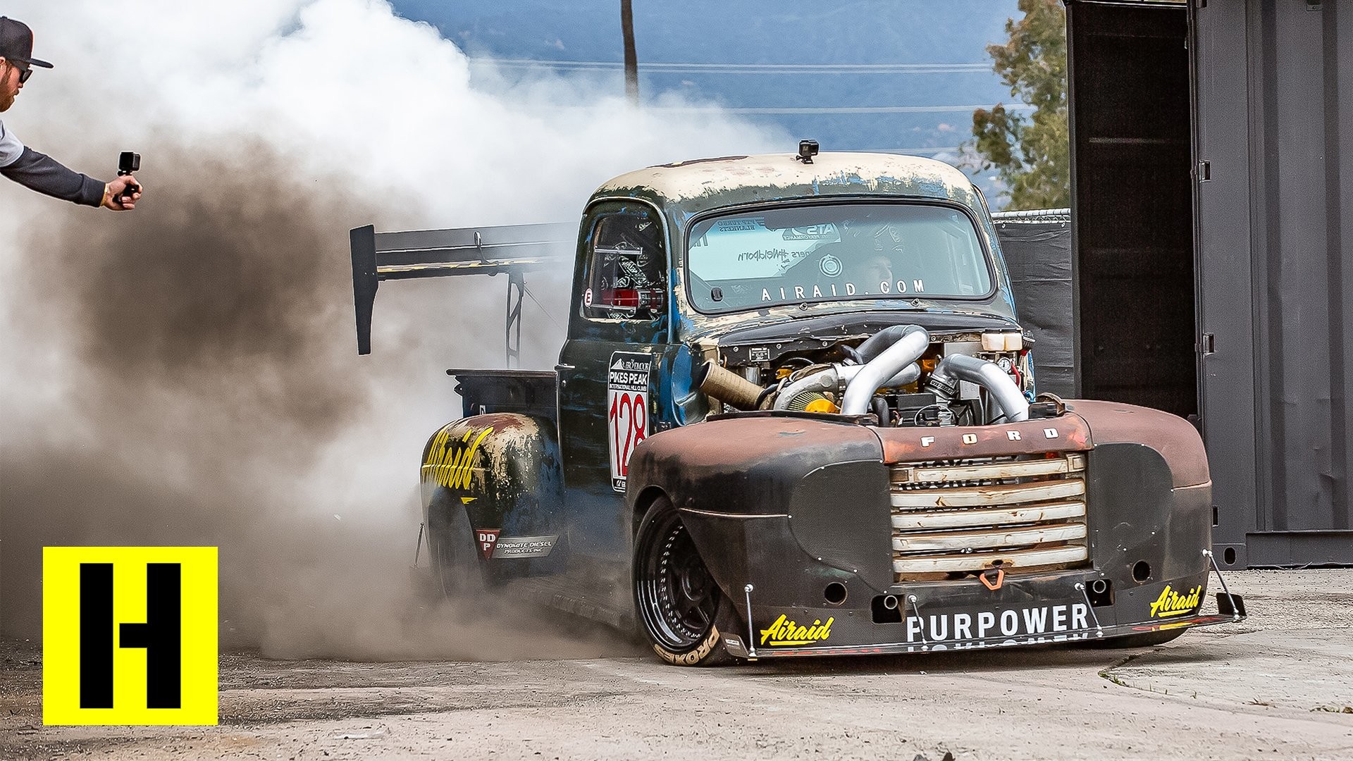 1920x1080 2000 ft-lb Diesel Race Truck Breaks in the New BurnYard!! Old Smokey