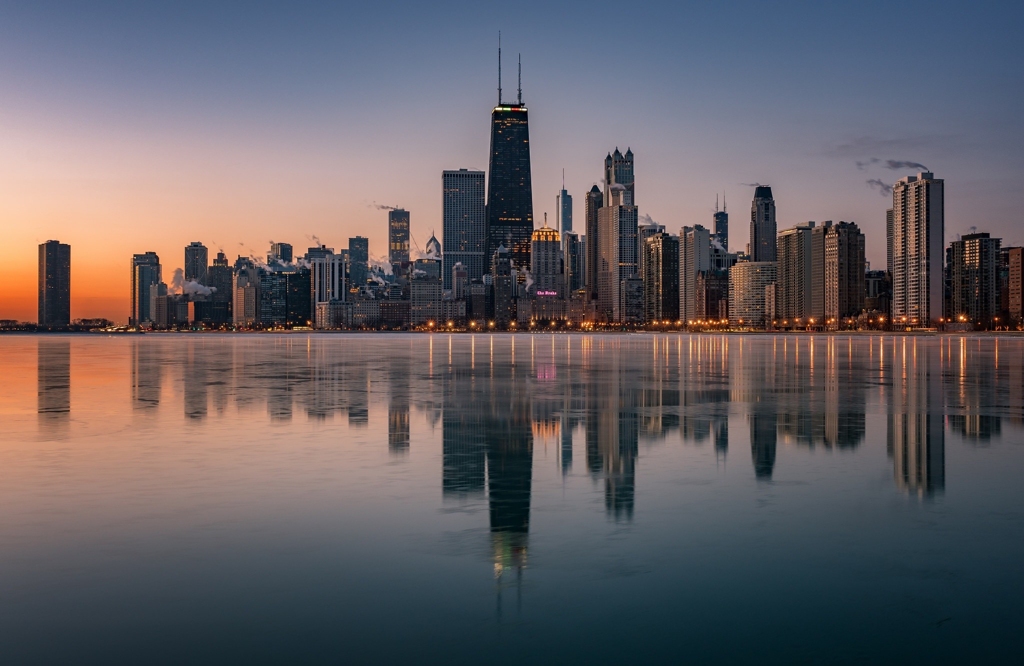 2048x1333 Man Made - Chicago USA City Reflection Building Skyscraper Wallpaper
