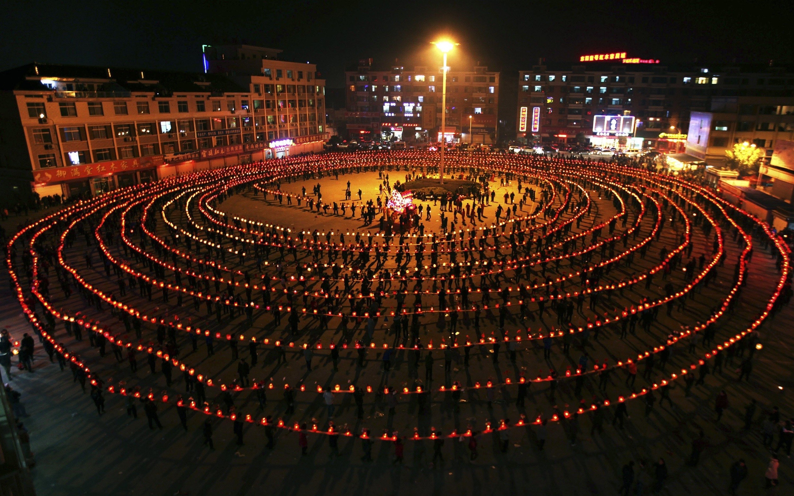 2560x1600 Lantern Festival, China, night, Dragon dance wallpaper thumb