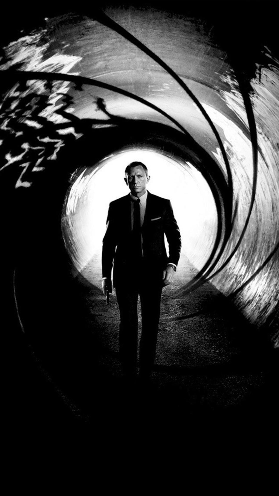 1080x1920 The walking dead Chandler Riggs James Bond 007