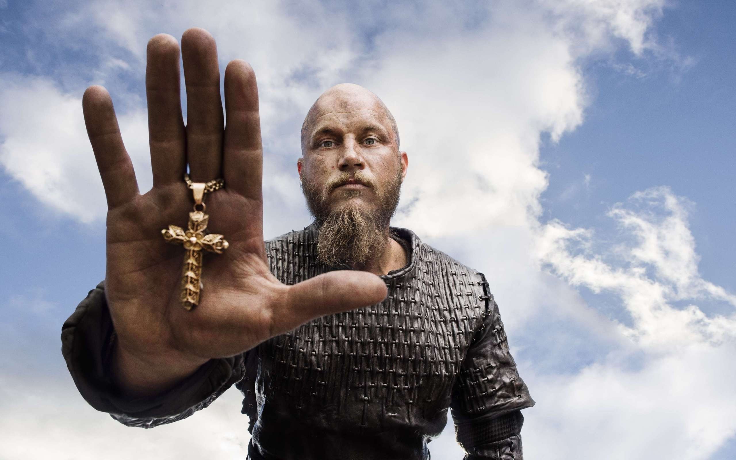 2560x1600 Ragnar Lodbrok In Vikings