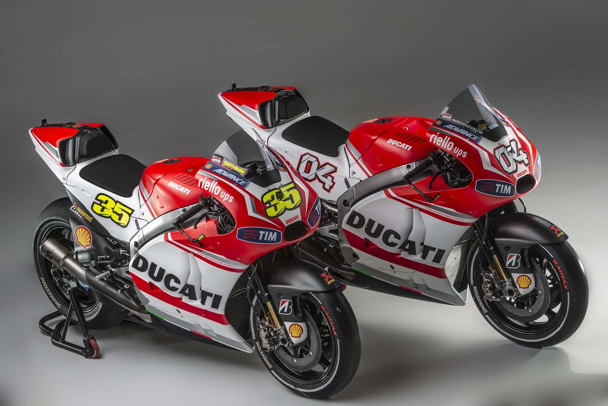 2000x1334 Ducati Bikes