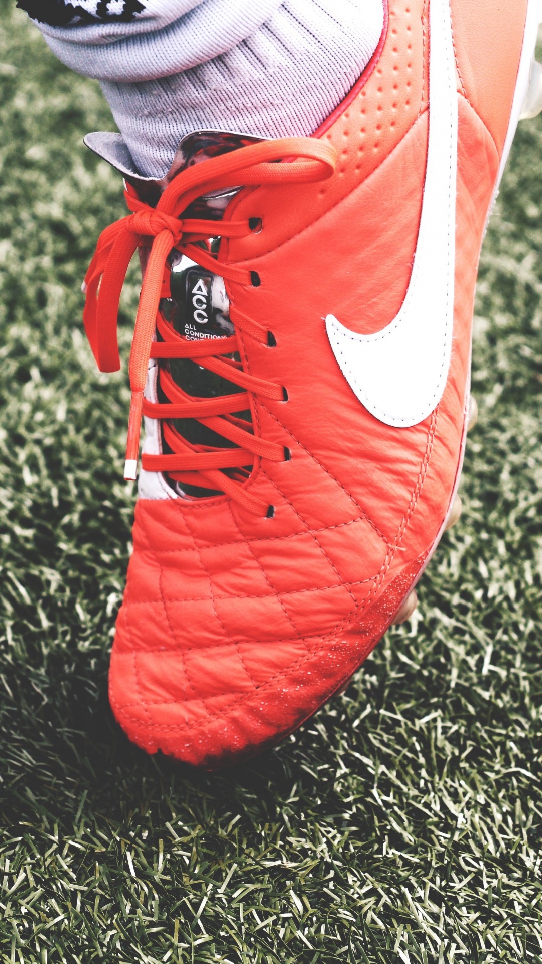 1080x1920 Nike Football Shoes Lawn #iPhone #6 #plus #wallpaper