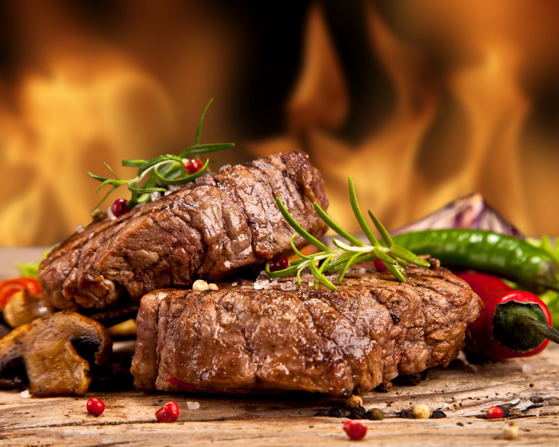 1920x1536 meat products pepper food photo