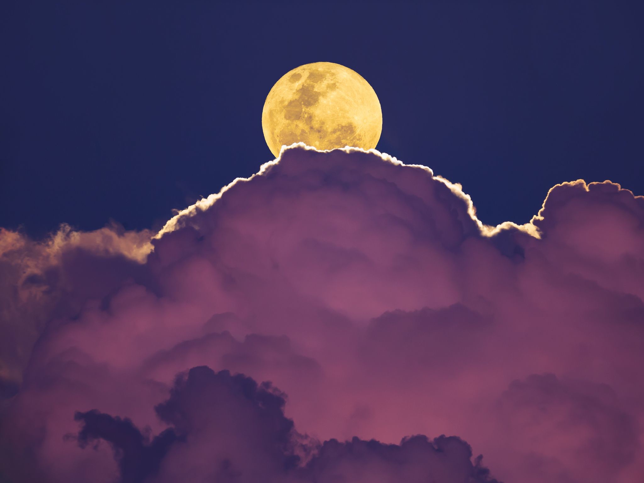 2048x1536 Supermoon rising above electrical storm last night, taken from Cambridge  Super Moon, Hd Wallpaper