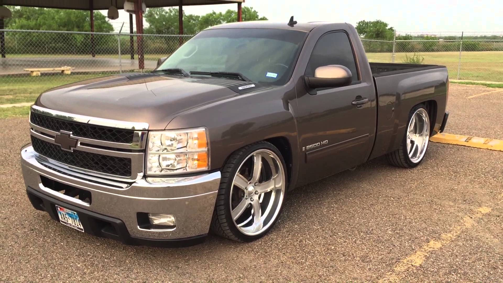 6 8 Dropped On 24 In Intro Flow Wheels With Lowered Single Cab Silverado An...