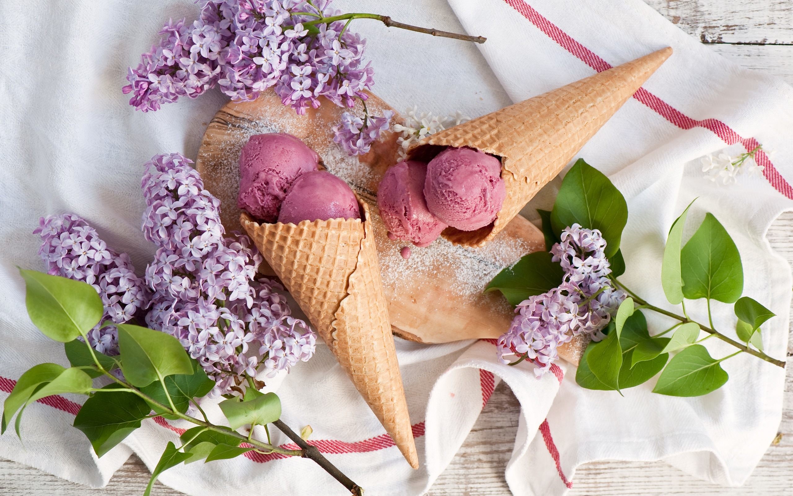 2560x1600 Cone Ice Cream and Lilac Flowers Wallpaper