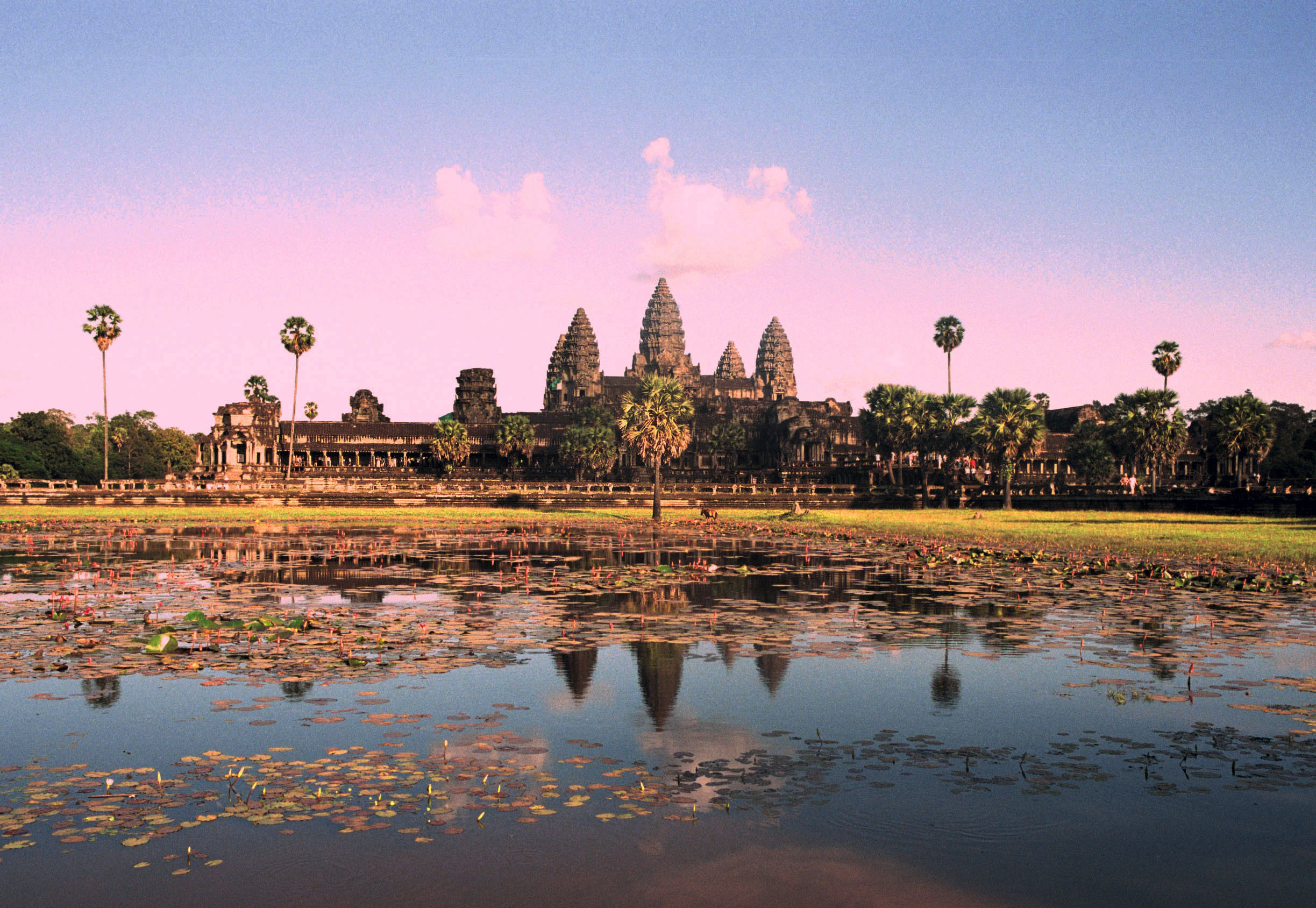 2447x1688 36 Angkor Wat Wallpaper Angkor-wat-hd-13 – Free Wallpaper Spot