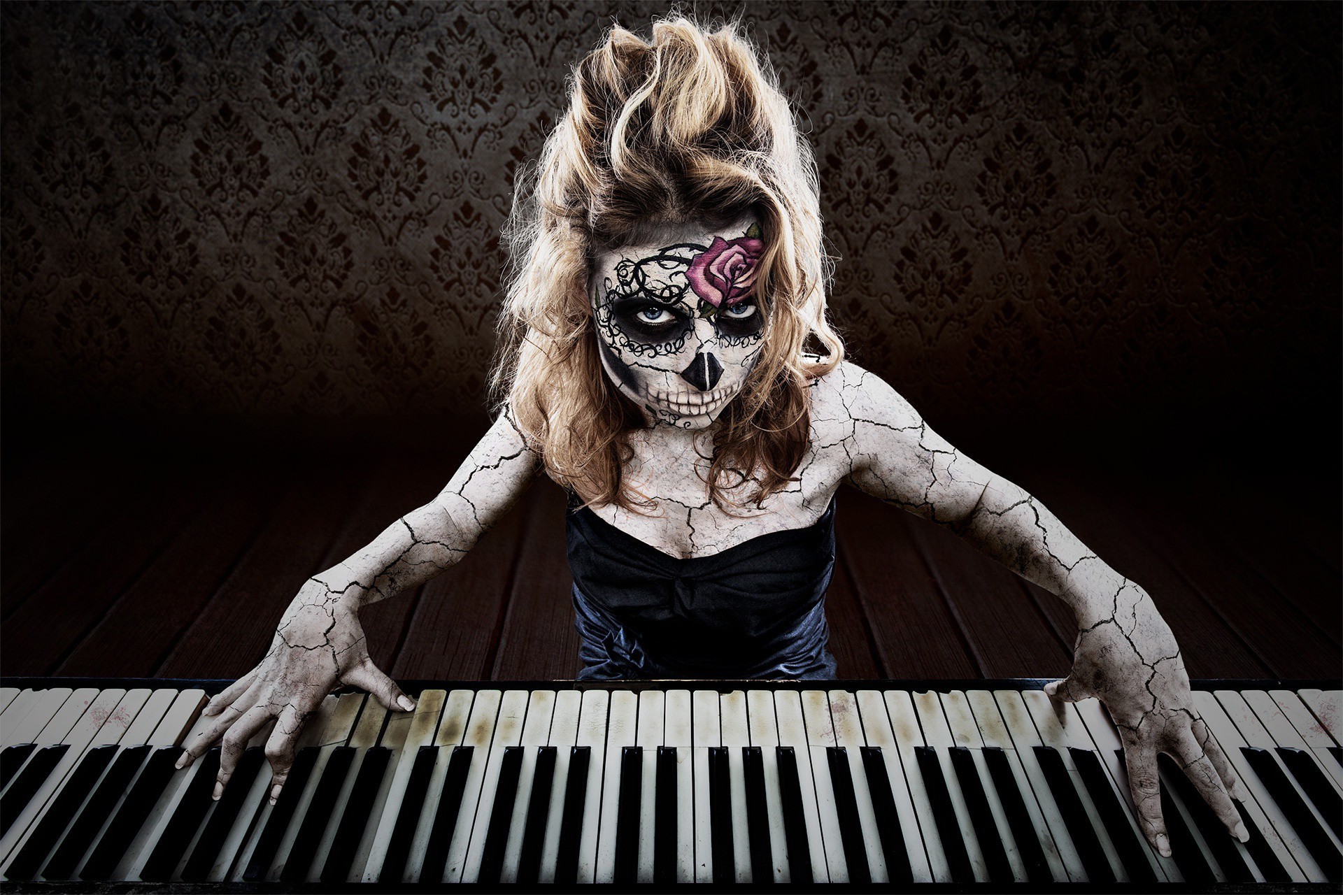 1920x1280 women, Piano, Sugar Skull