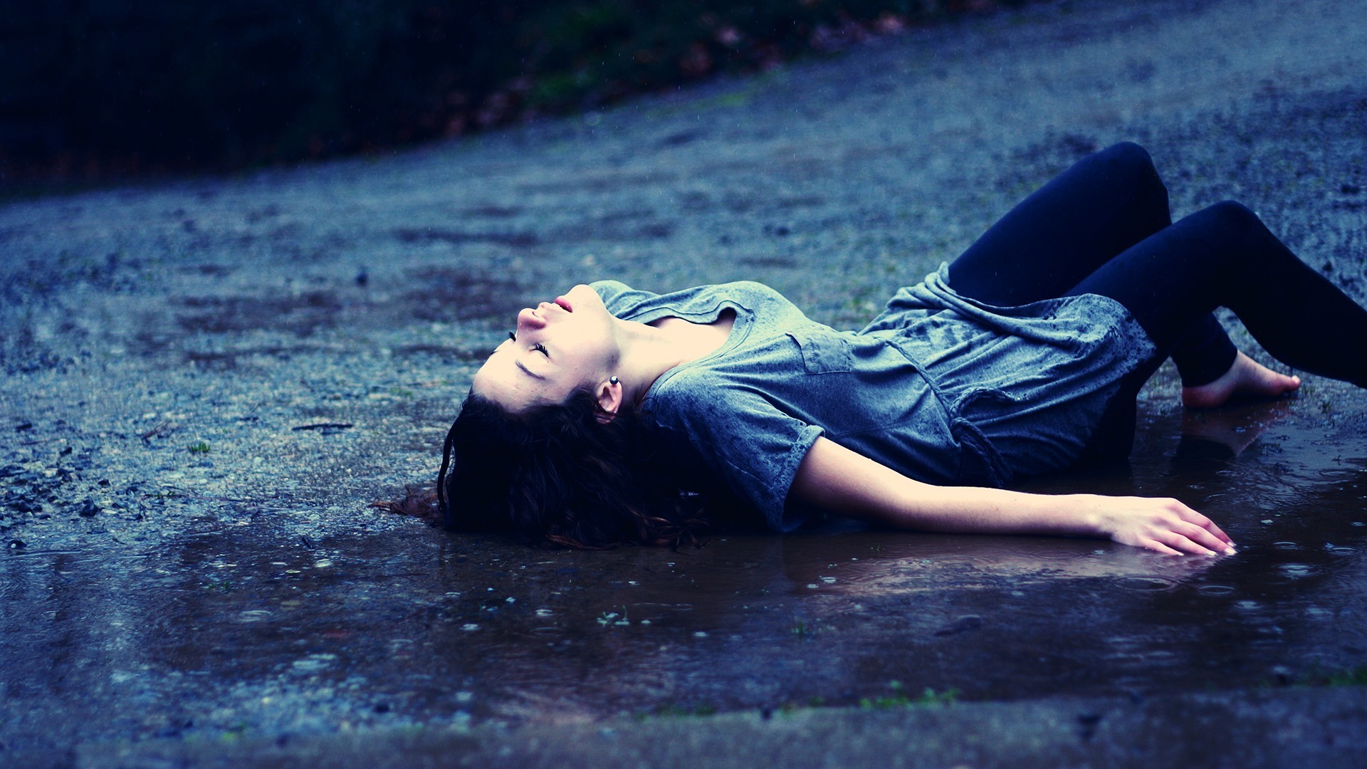 1920x1080 Girls in Rain Wallpapers HD Pictures