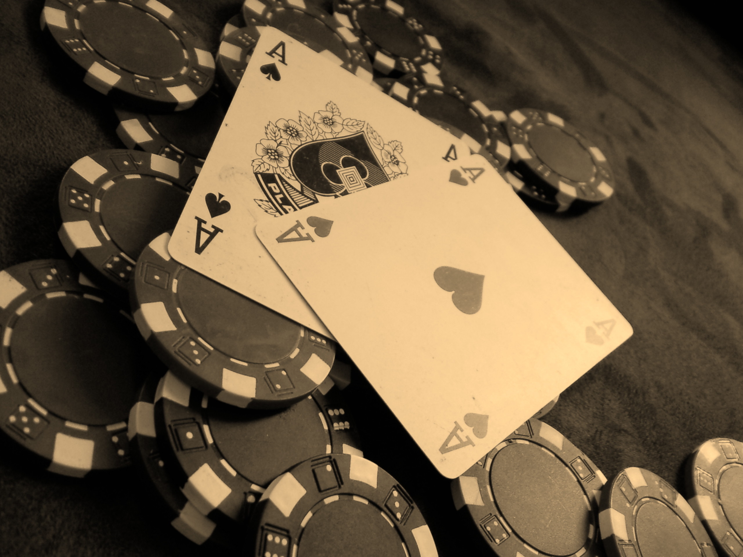 2560x1920 Cards poker poker chips chips wallpaper |  | 15579 | WallpaperUP