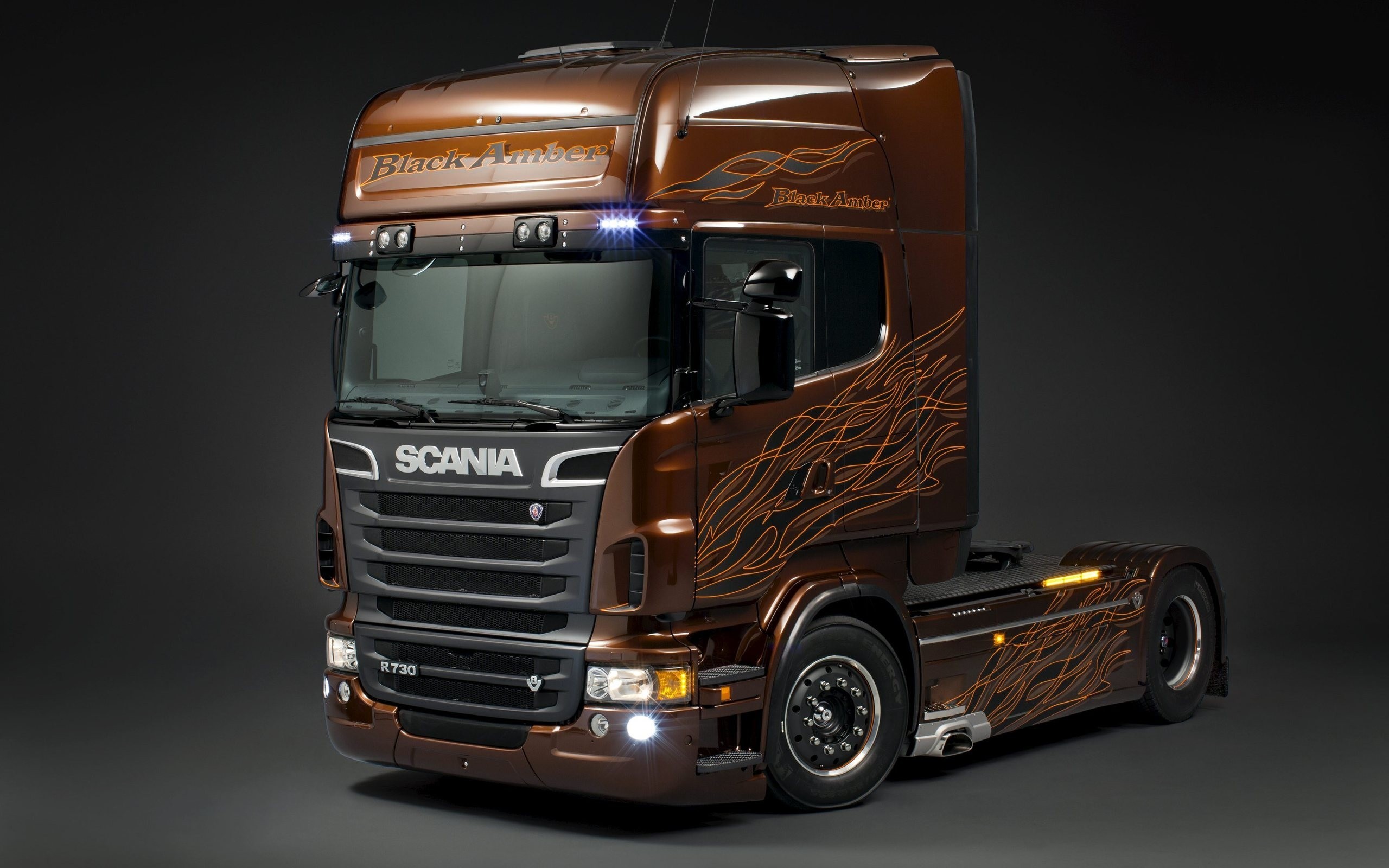 2560x1600 Scania trucks wallpaper