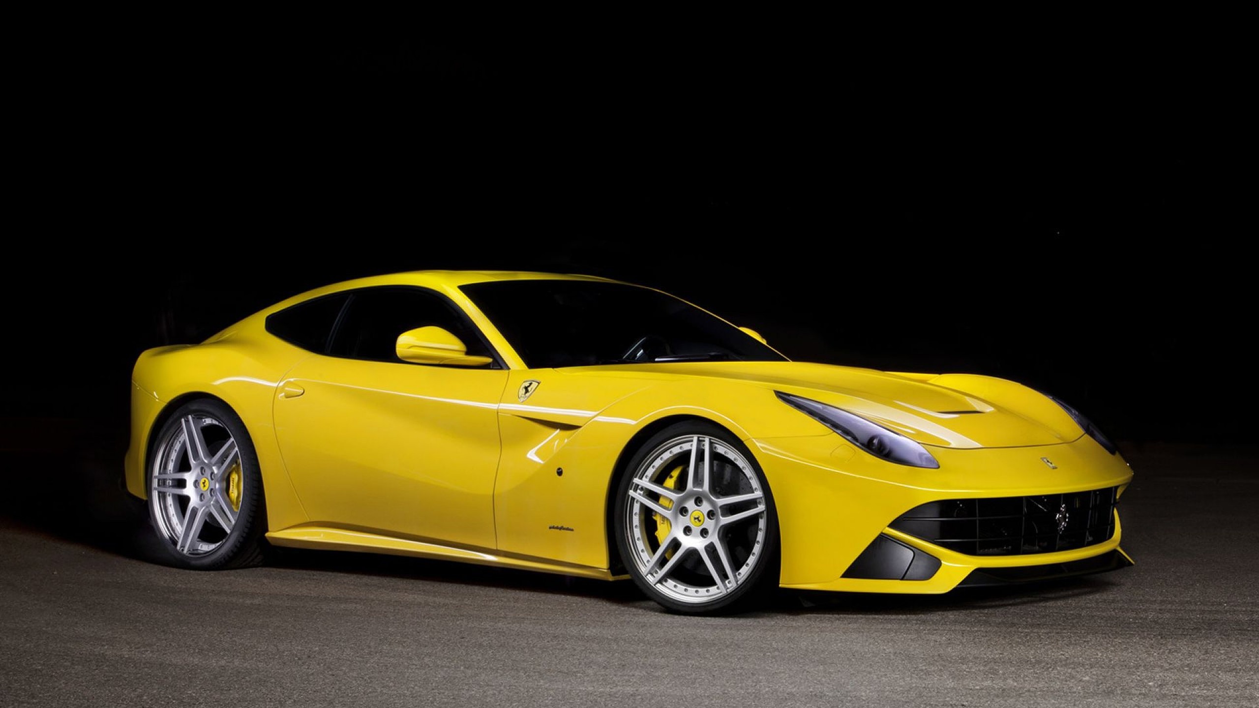 2560x1440 Car Ferrari F12 Berlinetta Yellow