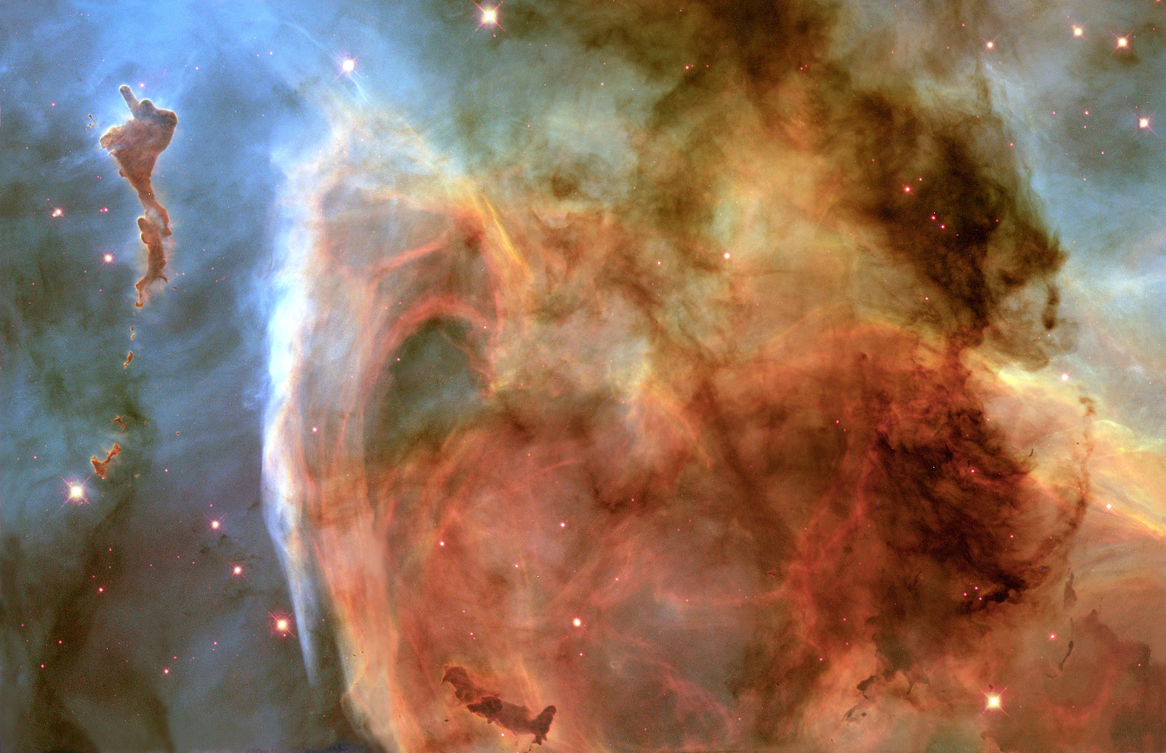 2292x1480 Light and shadow in the Carina Nebula