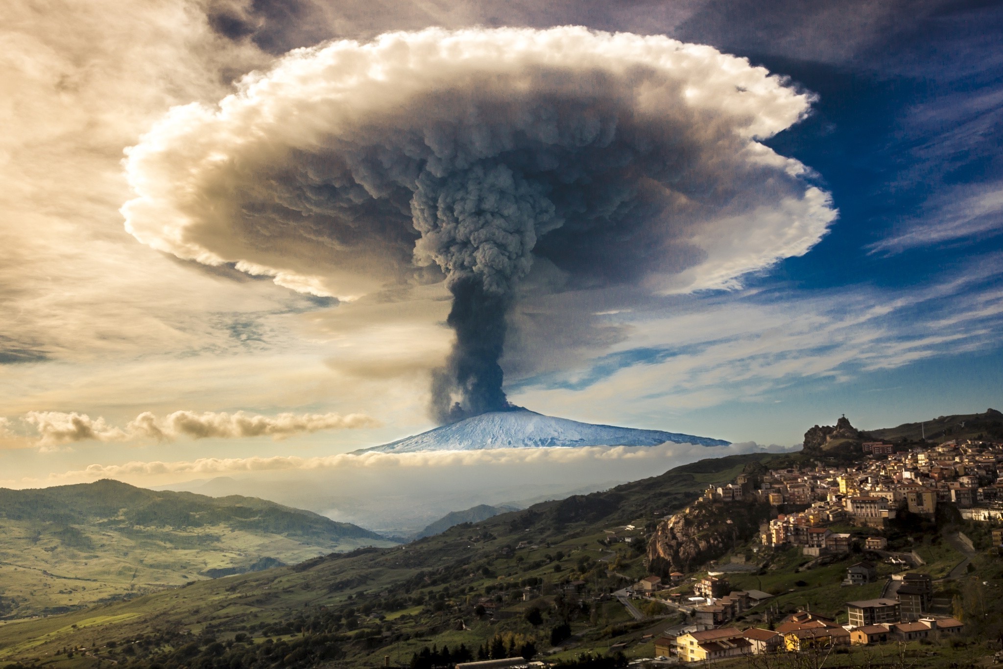 2048x1365 nature, Etna, Volcano, Eruption, Sicily, Italy, Snowy Peak, Mushroom,  Smoke, Sky, Clouds, Town, Mountain Wallpapers HD / Desktop and Mobile  Backgrounds
