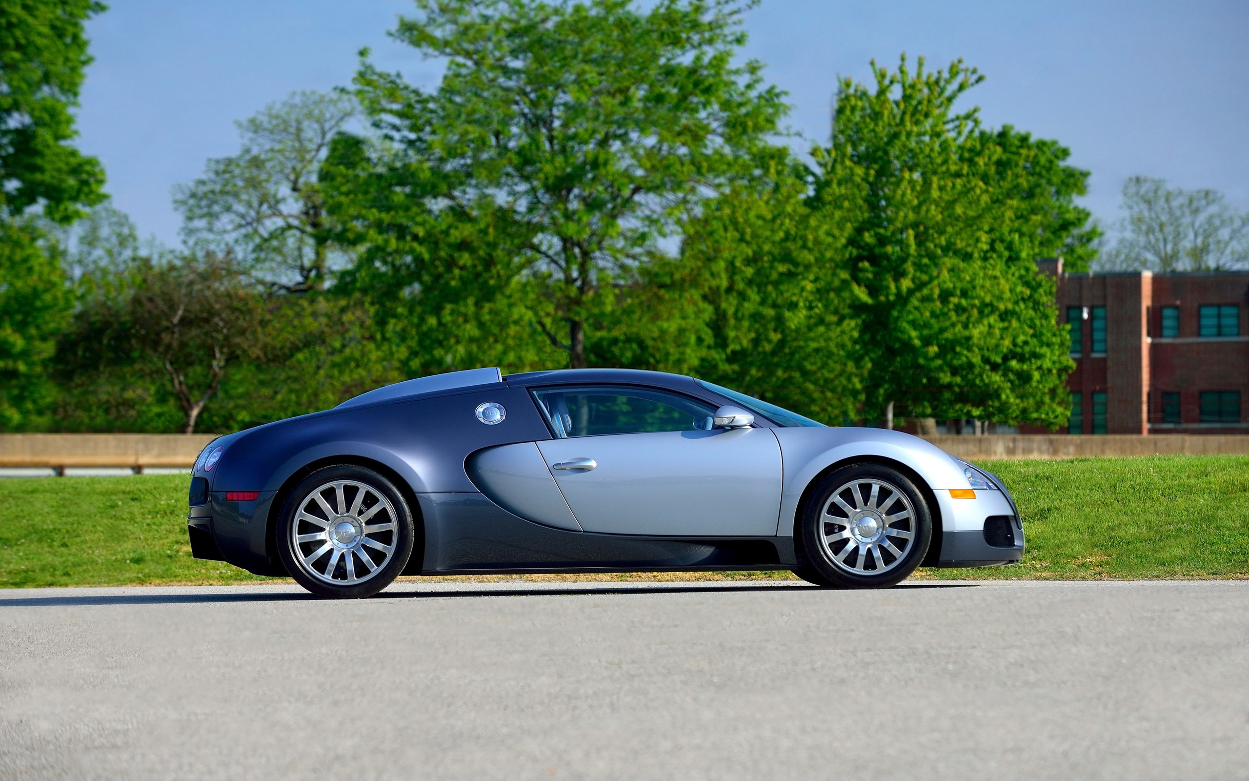 2560x1600 2006 Bugatti Veyron Sterling/Graphite - Static - 4 -  - Wallpaper