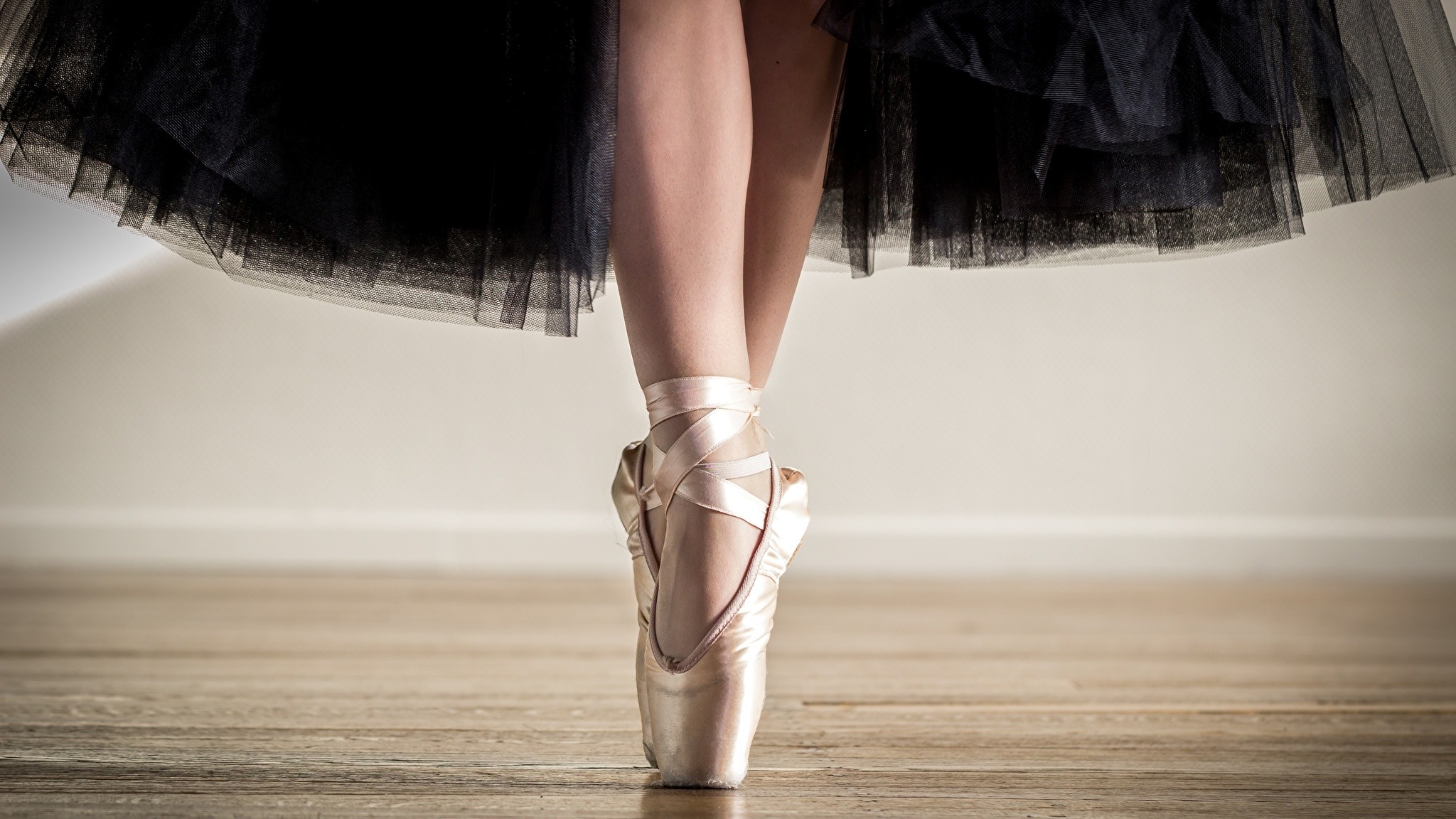 2048x1152 Wallpapers Ballet Legs Closeup 