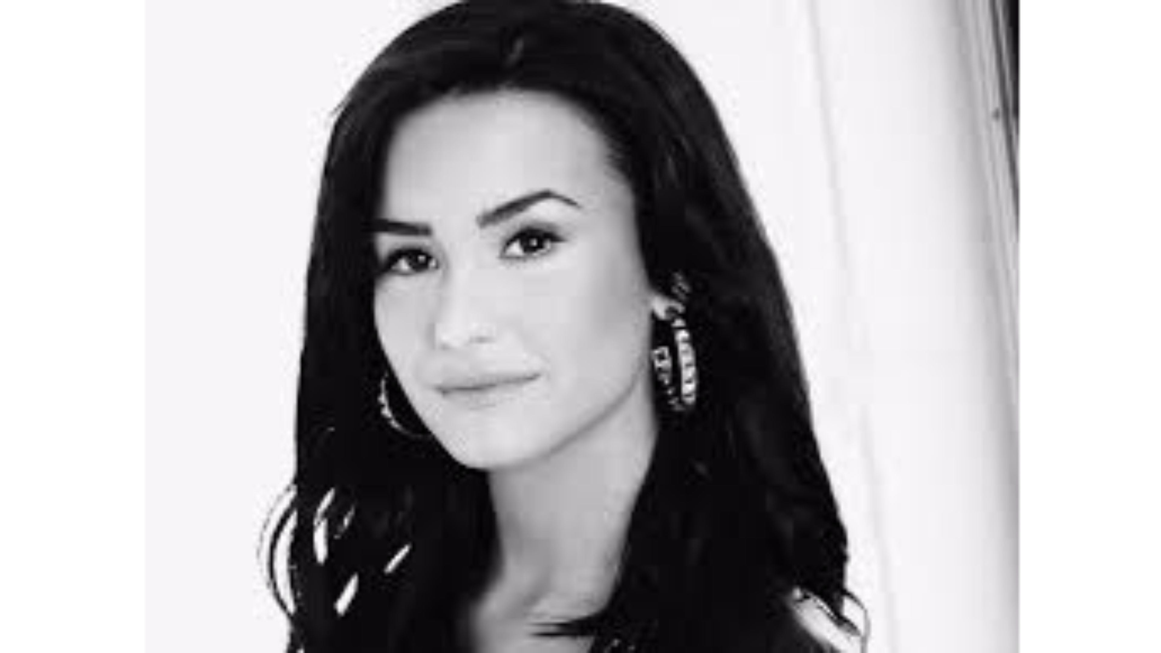 3840x2160 Black and White 4K Demi Lovato Wallpaper